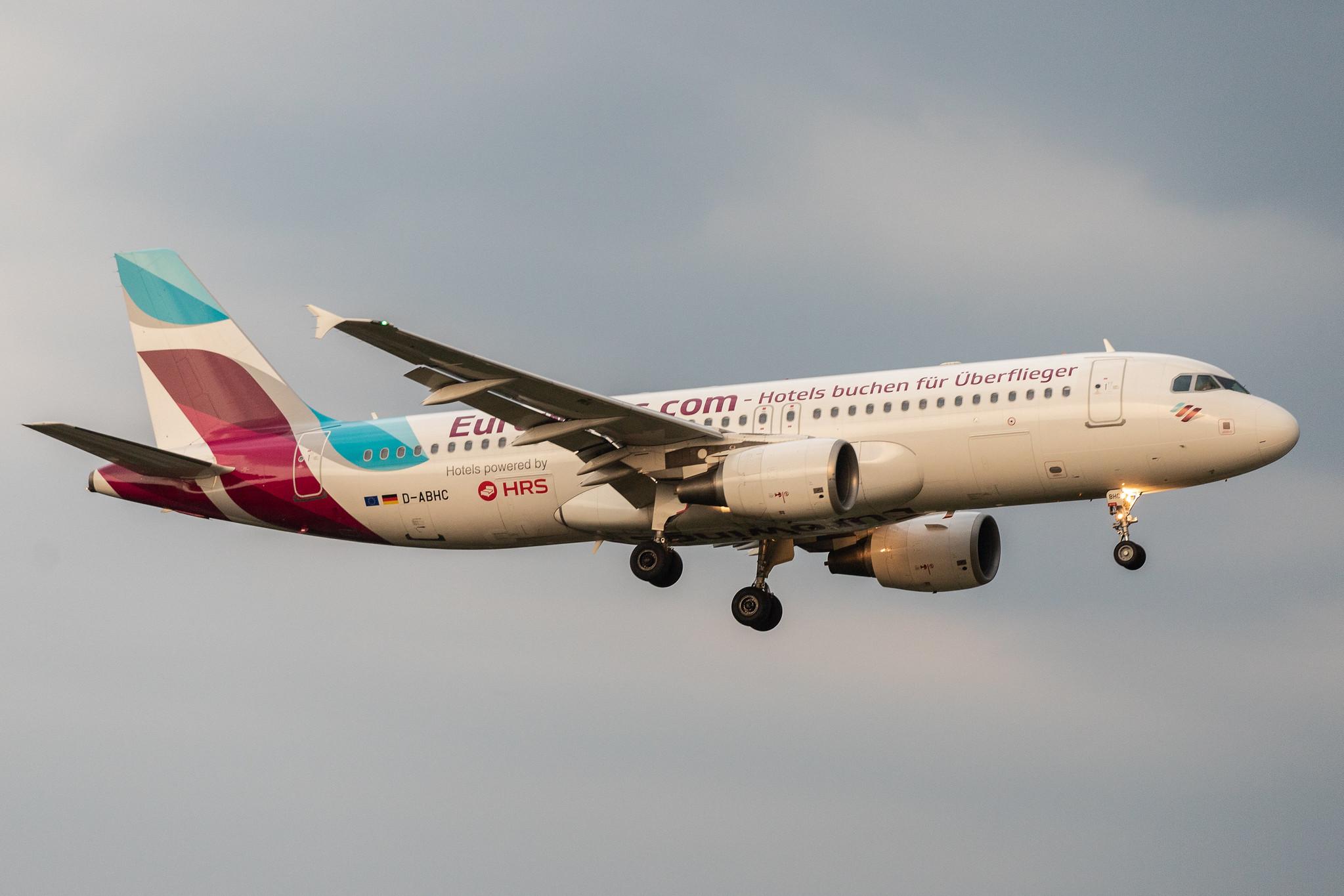 Hamburg Airport: Eurowings (EW / EWG) |  Airbus A320-214 A320 | D-ABHC | MSN 3594