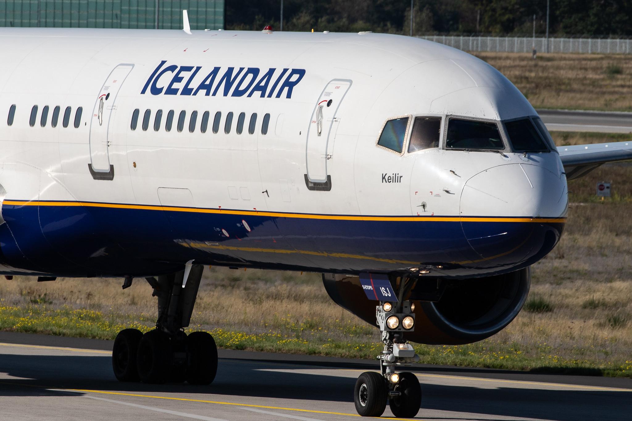 Frankfurt Airport: Icelandair (FI / ICE) |  Boeing 757-256 B752 | TF-ISJ | MSN 26249