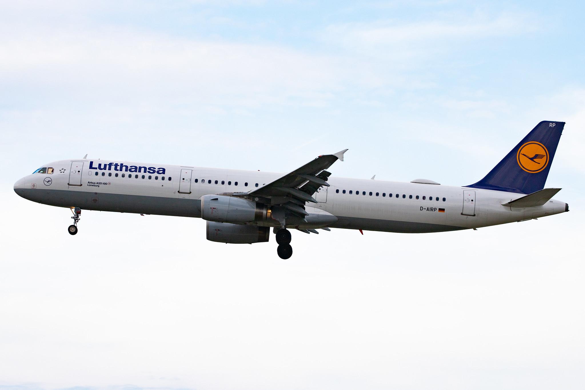 Frankfurt Airport: Lufthansa (LH / DLH) |  Airbus A321-131 A321 | D-AIRP | MSN 0564
