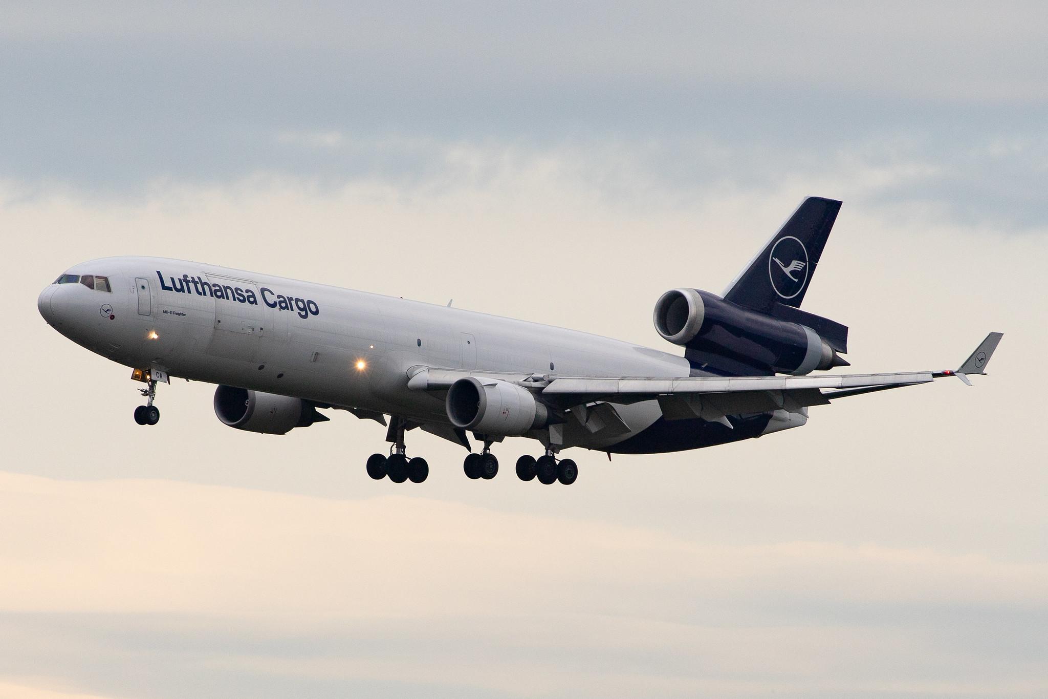 Frankfurt Airport: Lufthansa Cargo (/ GEC) |  McDonnell Douglas MD-11F MD11 | D-ALCA | MSN 48781