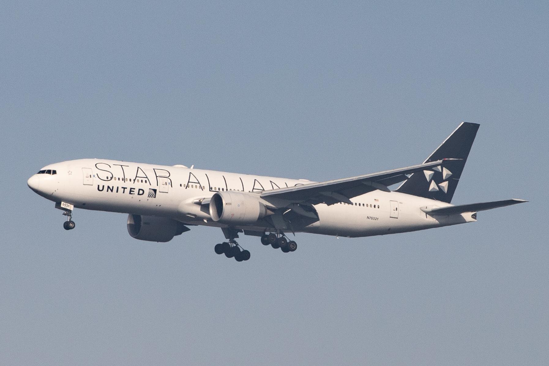 Frankfurt Airport: United Airlines (UA / UAL) |  Livery: Star Alliance Livery |  Boeing 777-224(ER) B772 | N76021 | MSN 39776