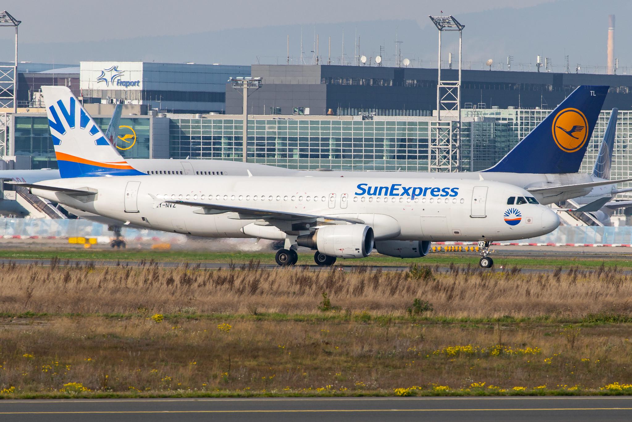 Frankfurt Airport: SunExpress (XQ / SXS) | Operator: Avion Express |  Airbus A320-232 A320 | LY-NVZ | MSN 0921