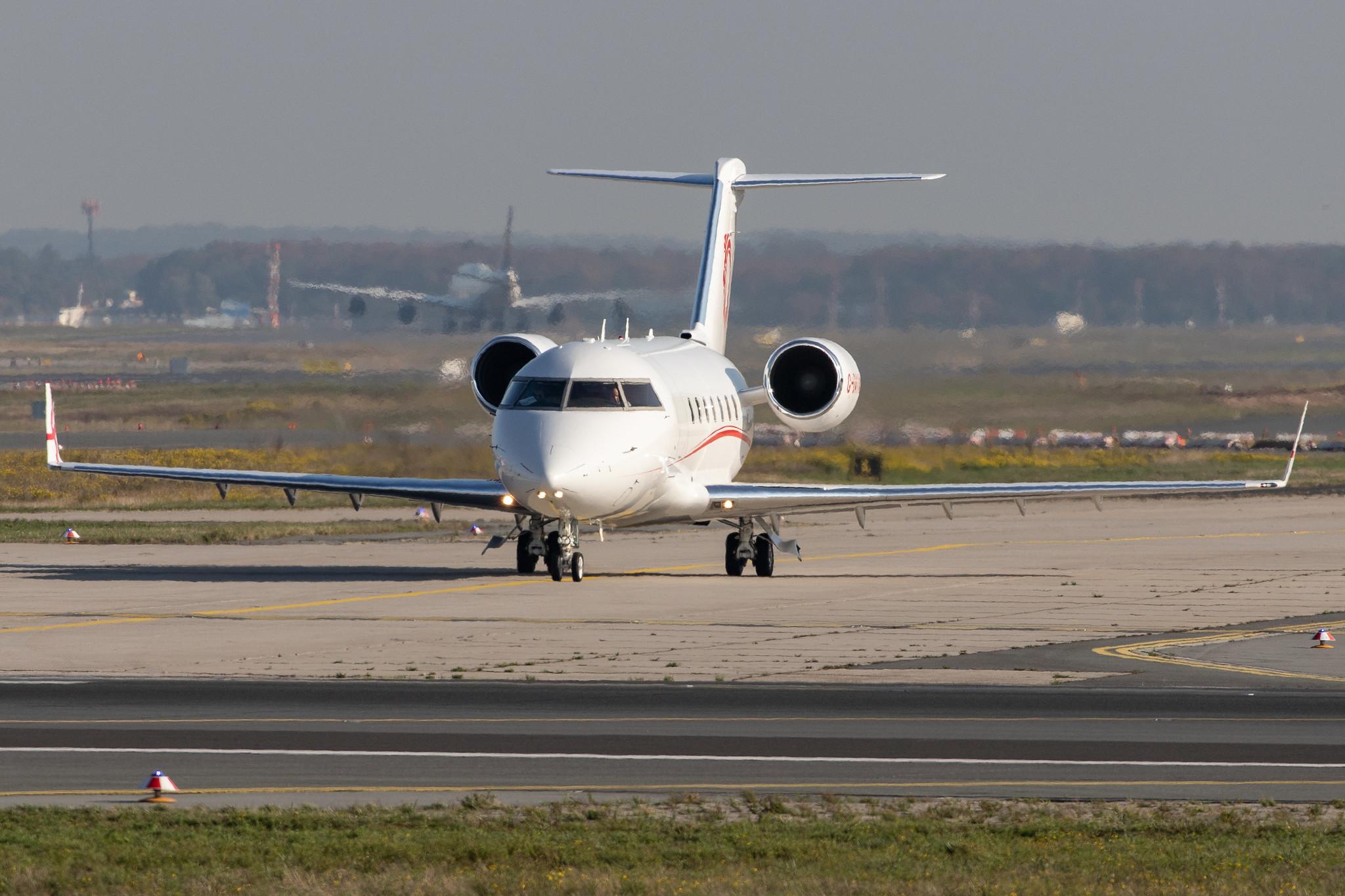 Frankfurt Airport: Gama Aviation (/ GMA) |  Livery: UK | Operator: Gama Aviation (UK) |  Bombardier CL604 Challenger CL60 | G-DAYA | MSN 5526