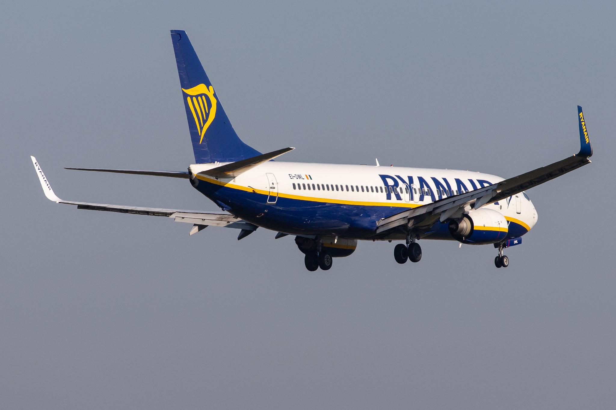 Frankfurt Airport: Ryanair (FR / RYR) |  Boeing 737-8AS B738 | EI-DWL | MSN 33618