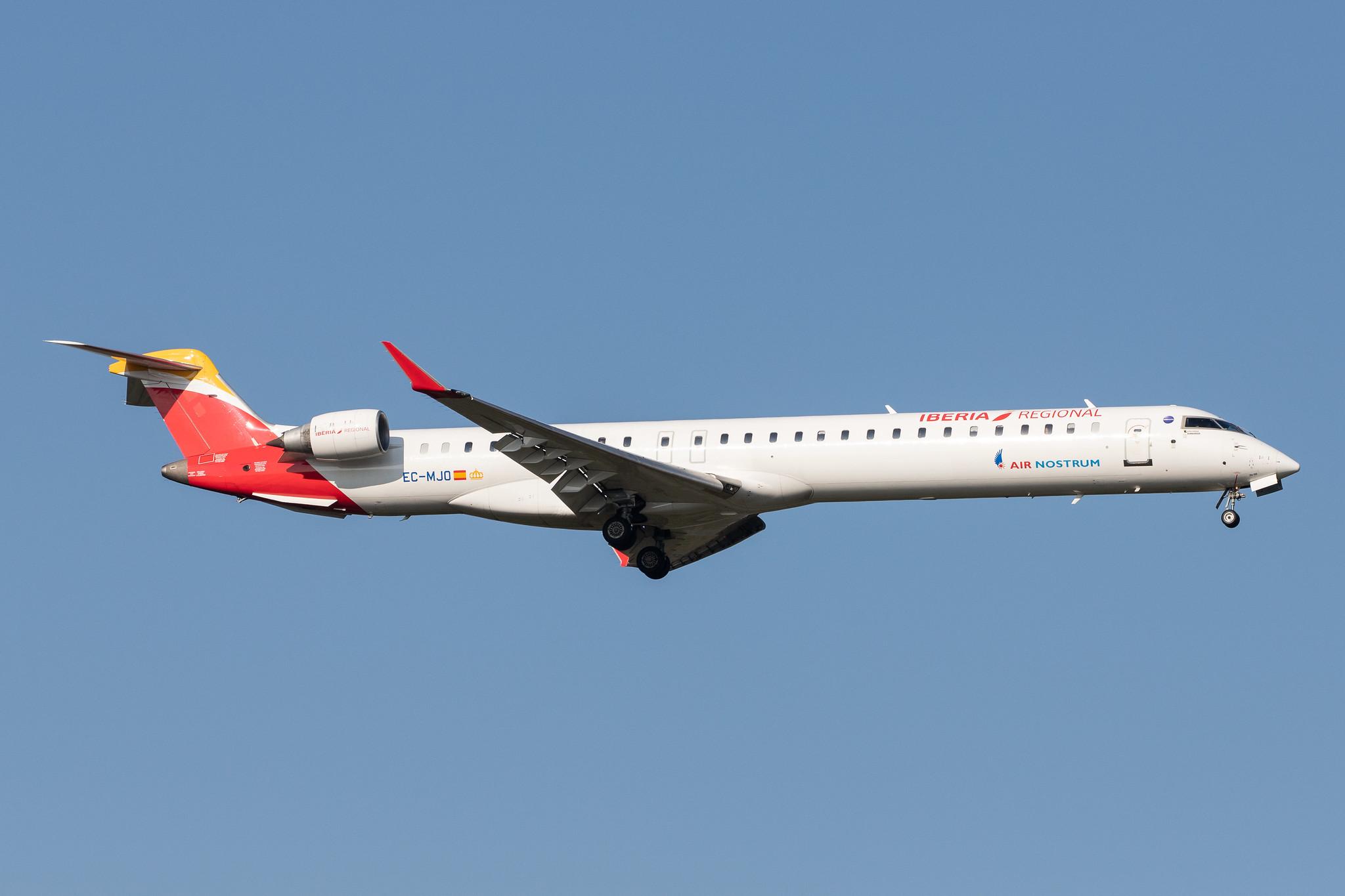 Frankfurt Airport: Iberia Regional (IB / IBE) | Operator: Air Nostrum |  Bombardier CRJ-1000 CRJX | EC-MJO | MSN 19045
