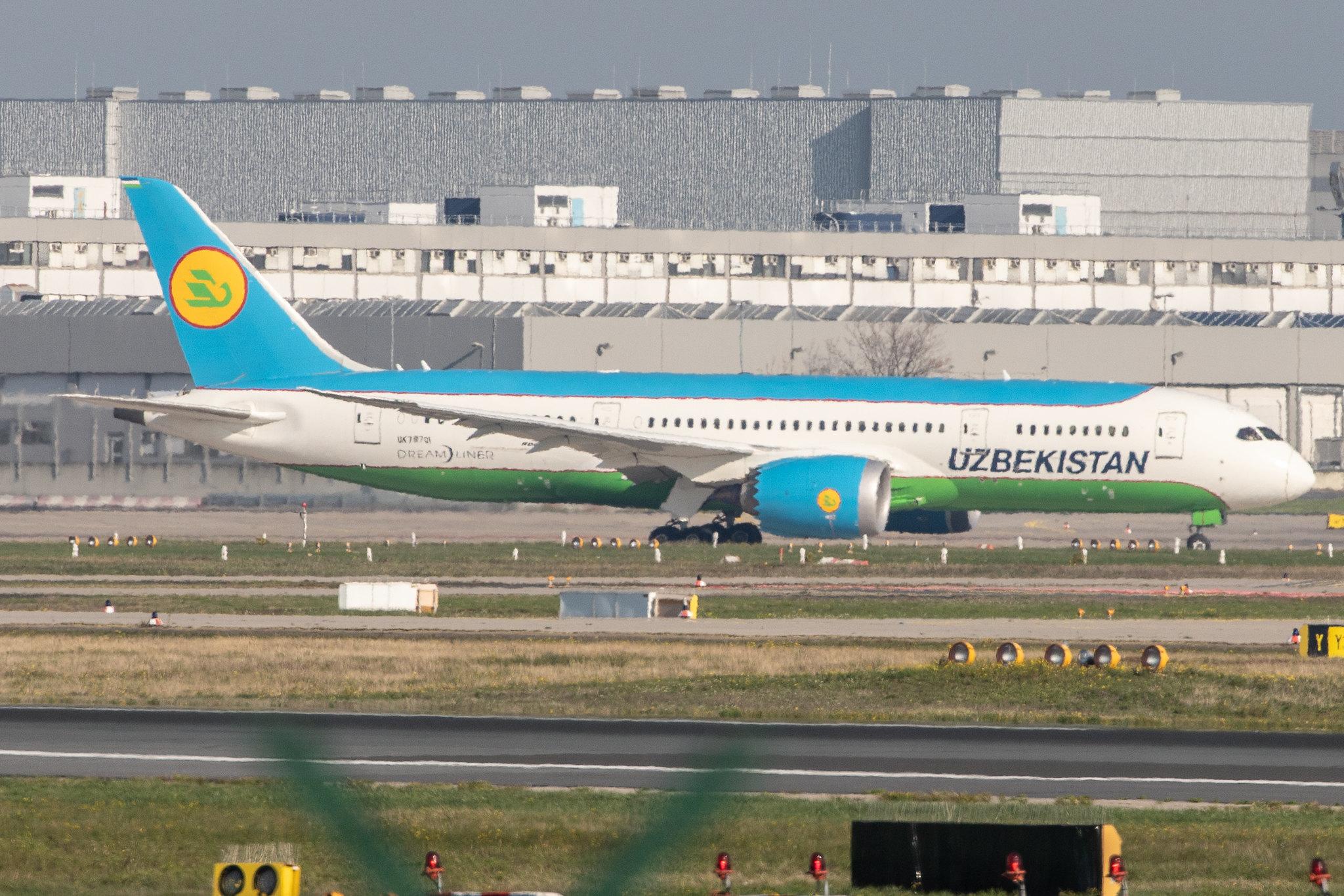 Frankfurt Airport: Uzbekistan Airways (HY / UZB) |  Boeing 787-8 Dreamliner B788 | UK78701 | MSN 38363