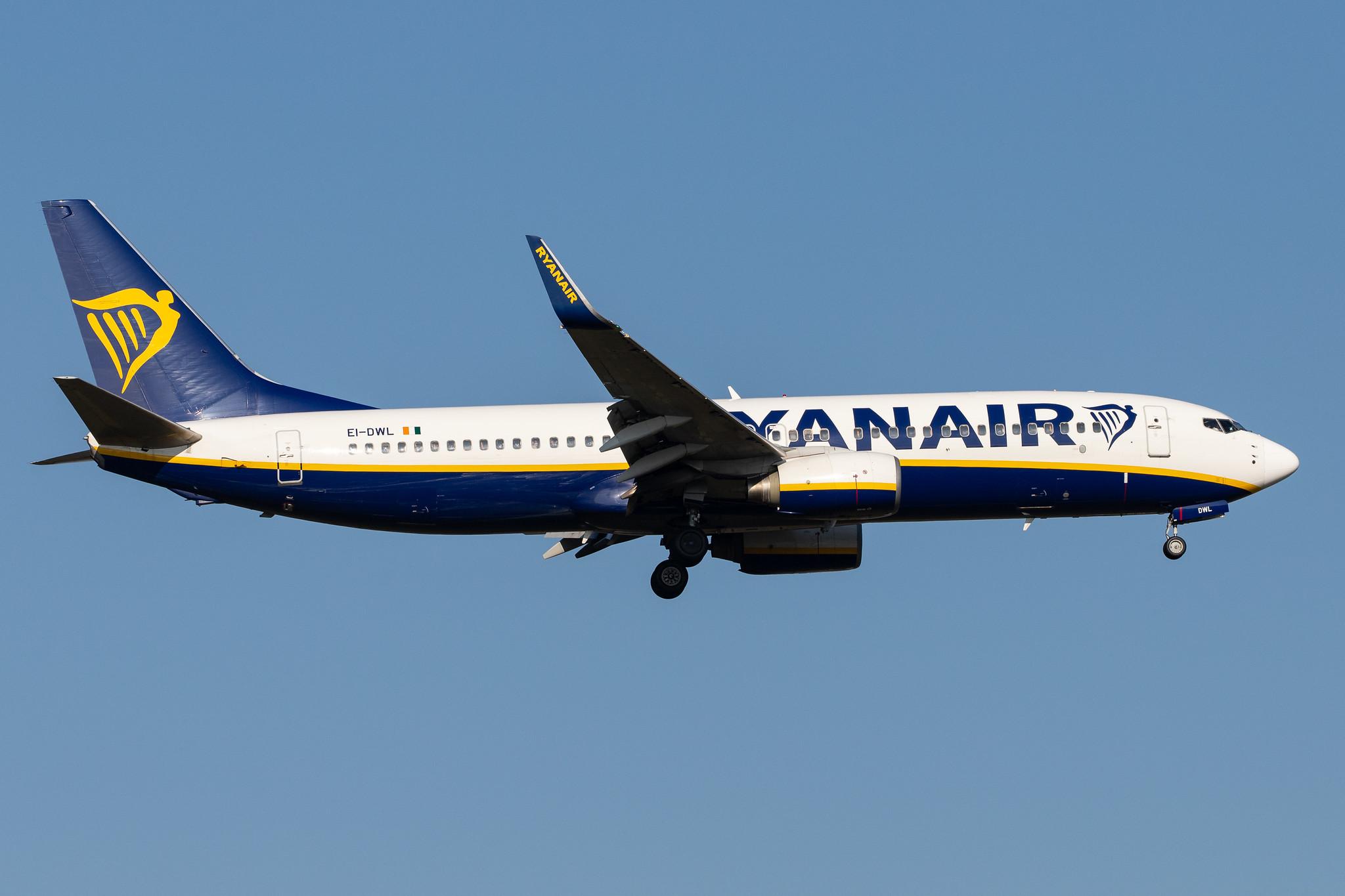 Frankfurt Airport: Ryanair (FR / RYR) |  Boeing 737-8AS B738 | EI-DWL | MSN 33618