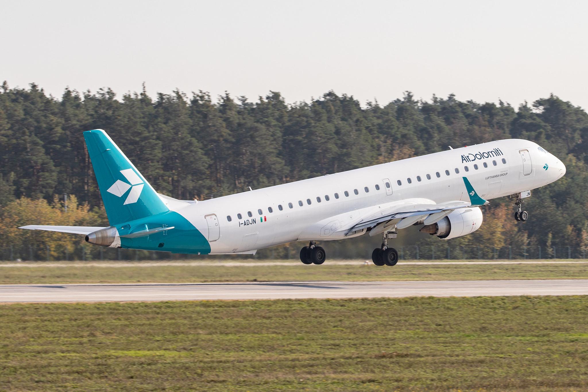 Frankfurt Airport: Air Dolomiti (EN / DLA) |  Embraer ERJ-195LR E195 | I-ADJN | MSN 19000270