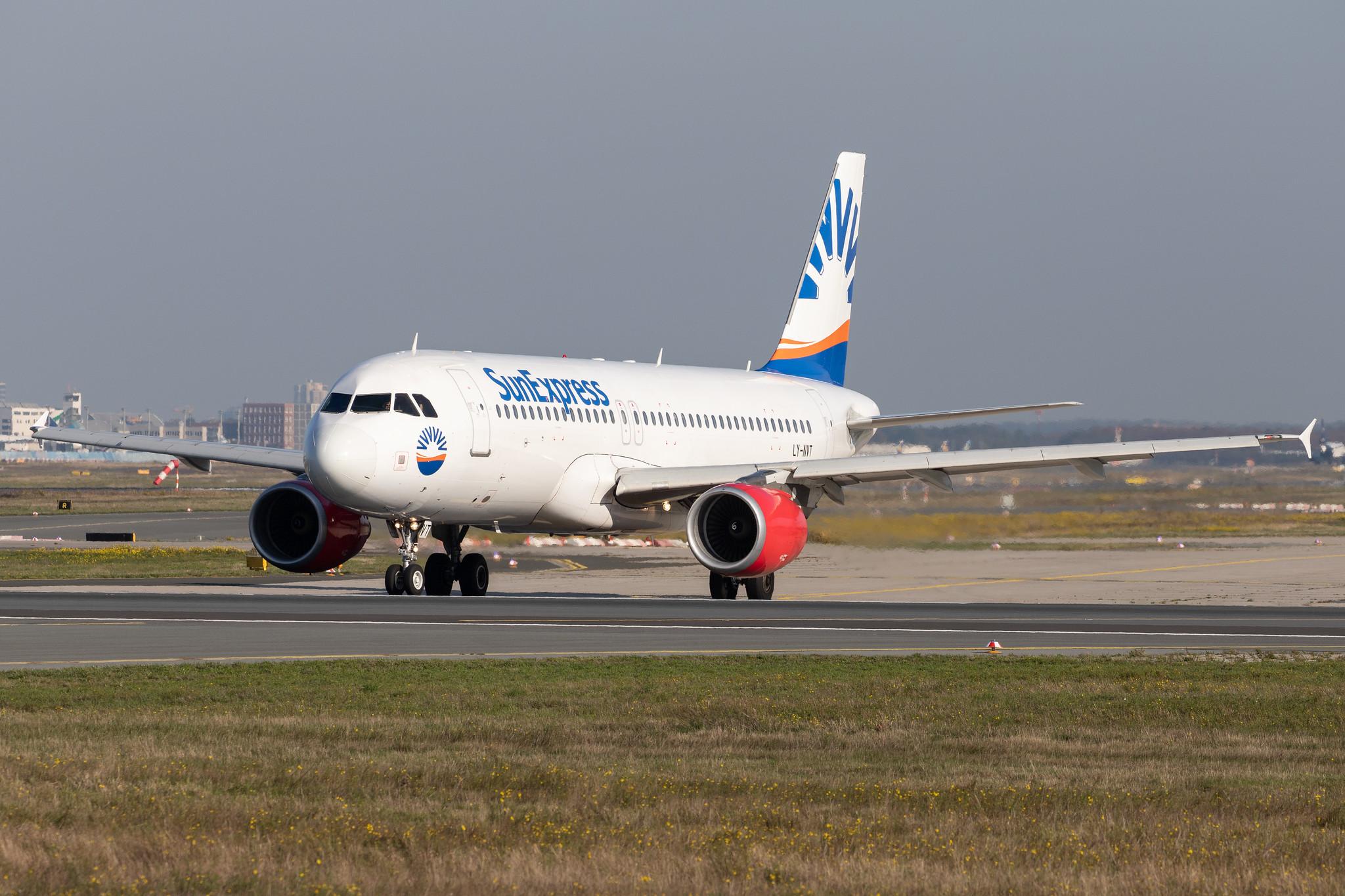 Frankfurt Airport: SunExpress (XQ / SXS) | Operator: Avion Express |  Airbus A320-214 A320 | LY-NVT | MSN 3949
