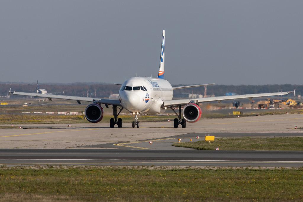 Frankfurt Airport: SunExpress (XQ / SXS) | Operator: Avion Express |  Airbus A320-214 A320 | LY-NVT | MSN 3949