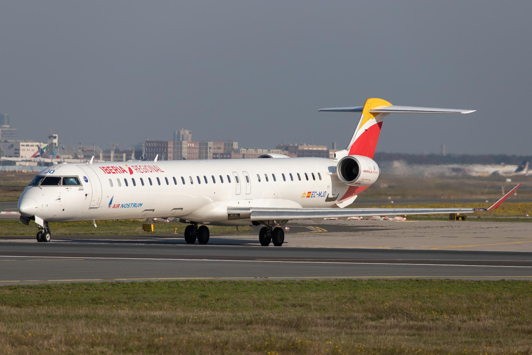 Frankfurt Airport: Iberia Regional (IB / IBE) | Operator: Air Nostrum |  Bombardier CRJ-1000 CRJX | EC-MJO | MSN 19045
