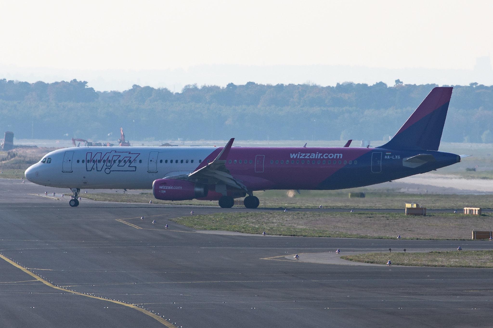 Frankfurt Airport: Wizz Air (W6 / WZZ) |  Airbus A321-231 A321 | HA-LXG | MSN 7182