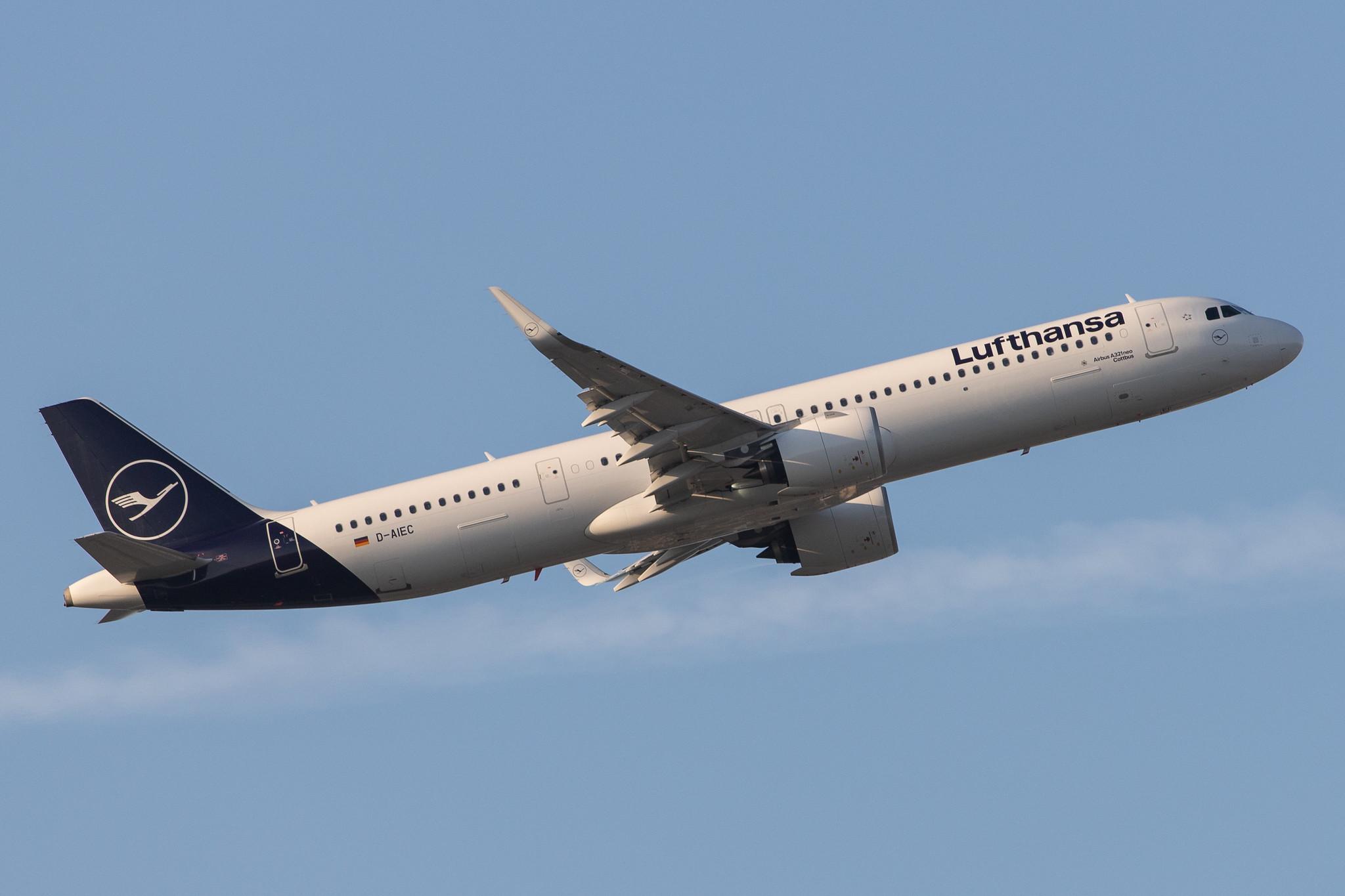 Frankfurt Airport: Lufthansa (LH / DLH) |  Airbus A321-271NX A21N | D-AIEC | MSN 8814