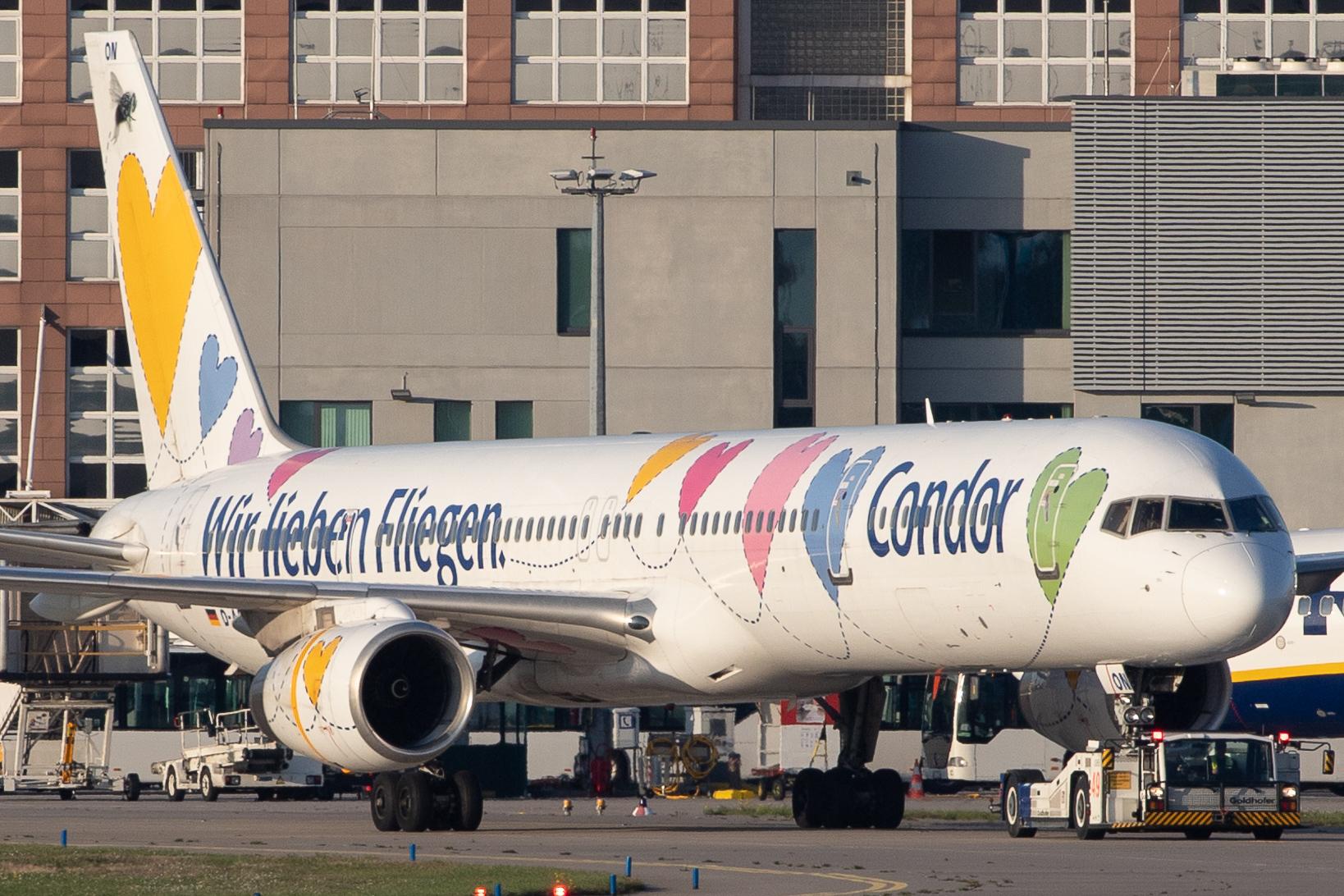 Frankfurt Airport: Condor (DE / CFG) |  Livery: Wir Lieben Fliegen Livery |  Boeing 757-330 B753 | D-ABON | MSN 29023