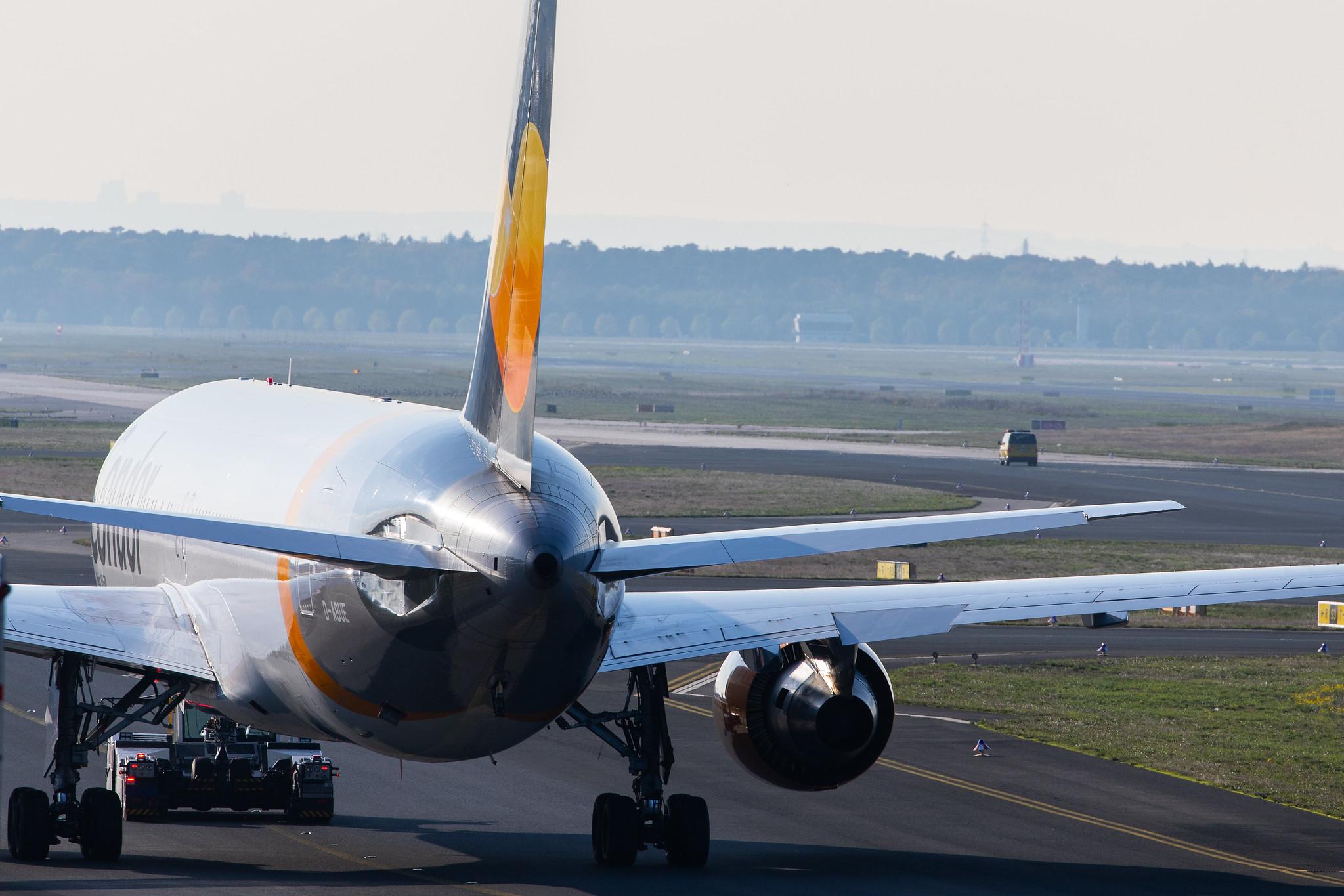 Frankfurt Airport: Condor (DE / CFG) |  Boeing 767-330(ER) B763 | D-ABUE | MSN 26984
