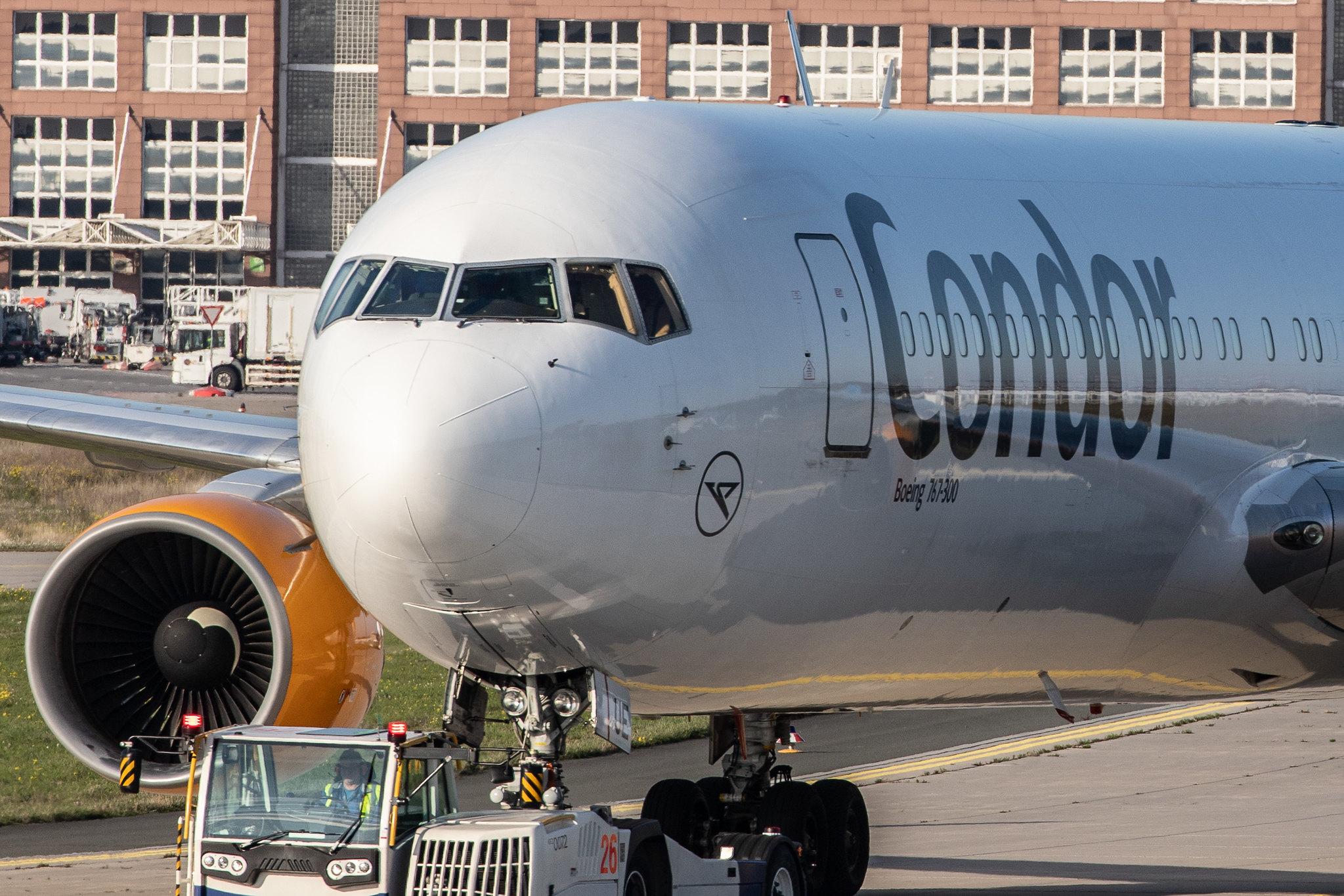 Frankfurt Airport: Condor (DE / CFG) |  Boeing 767-330(ER) B763 | D-ABUE | MSN 26984