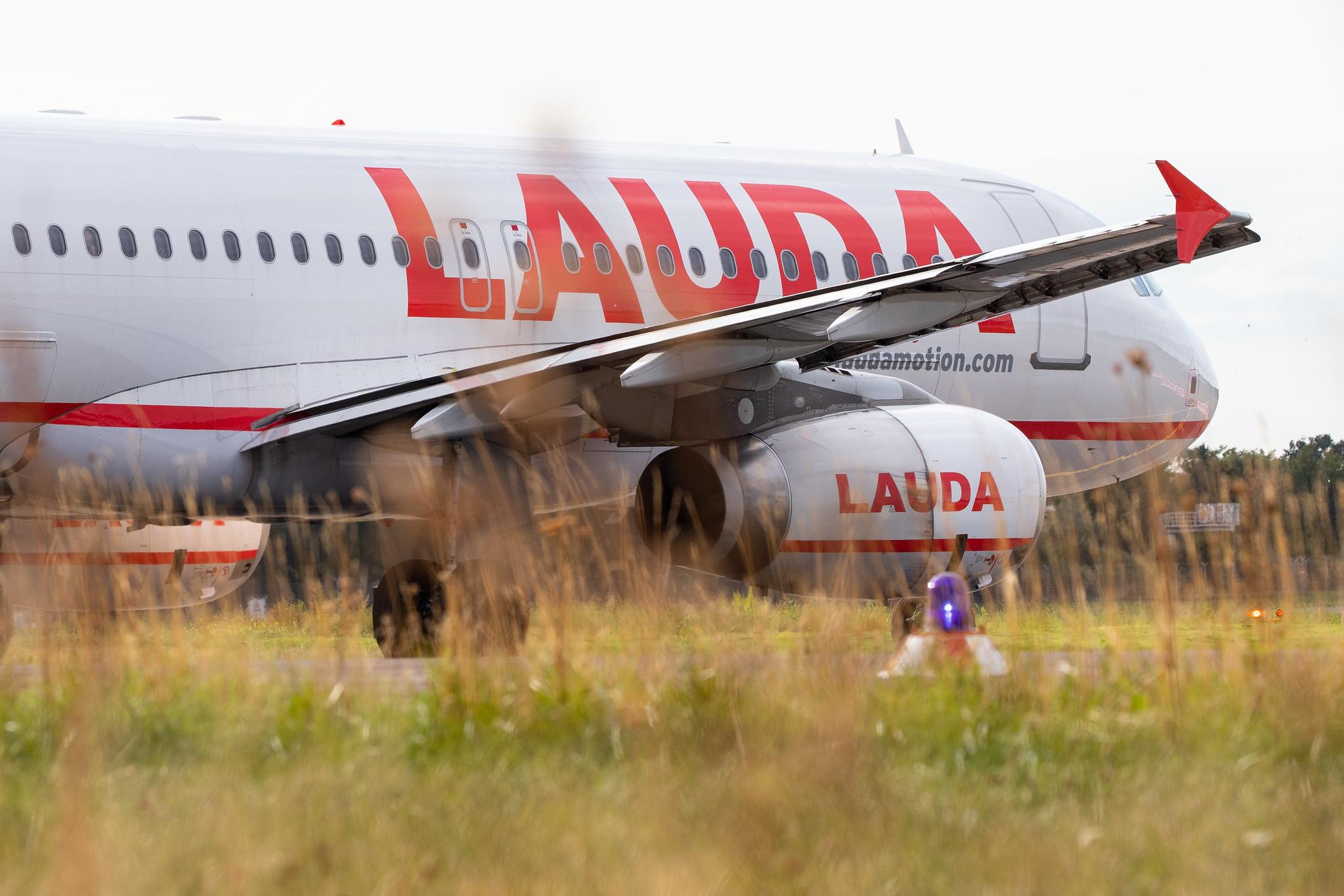 Düsseldorf Airport: Laudamotion (OE / LDM) |  Airbus A320-232 A320 | OE-IHL | MSN 3105