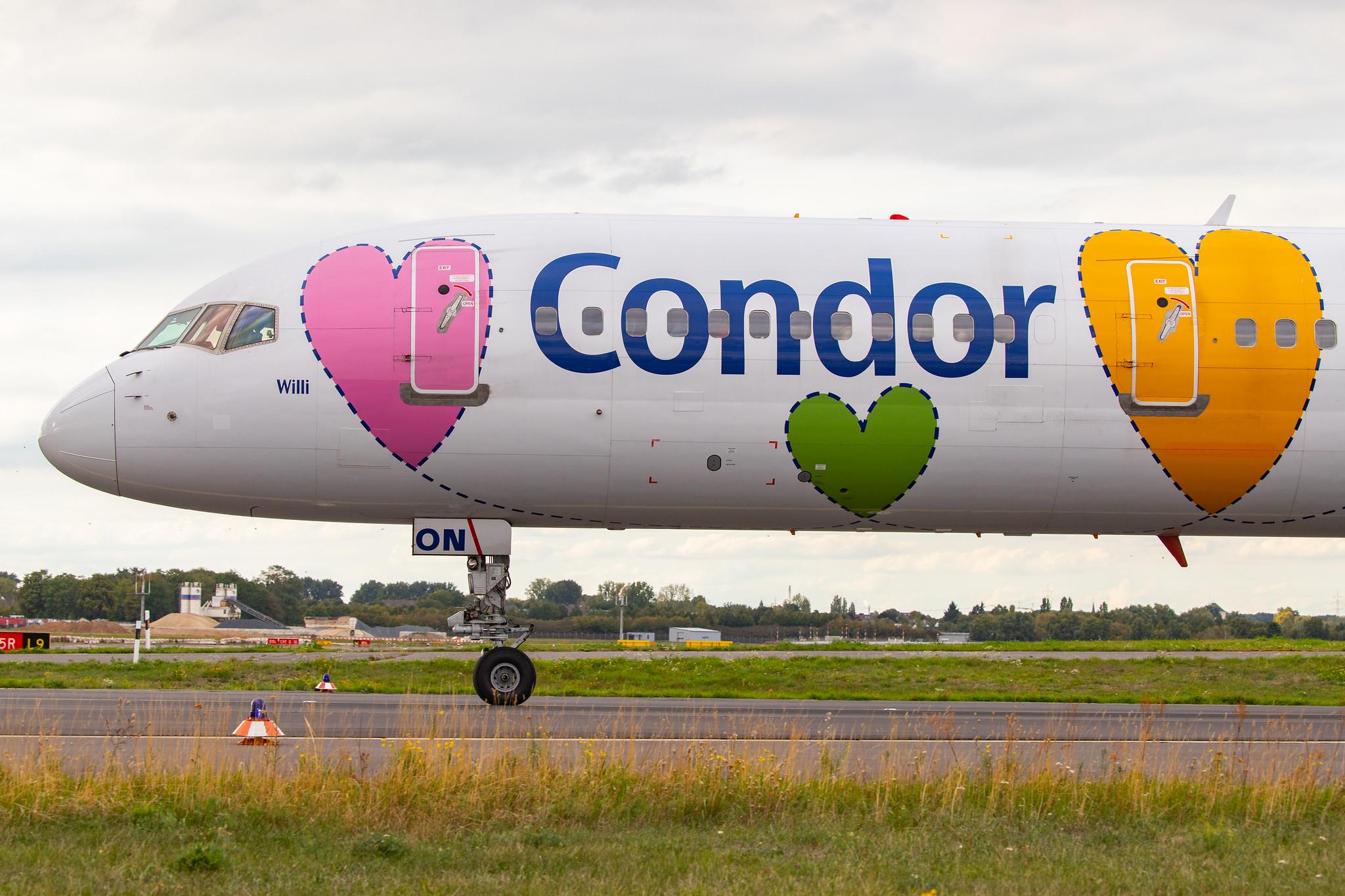 Düsseldorf Airport: Condor (DE / CFG) |  Livery: Wir Lieben Fliegen Livery |  Boeing 757-330 B753 | D-ABON | MSN 29023