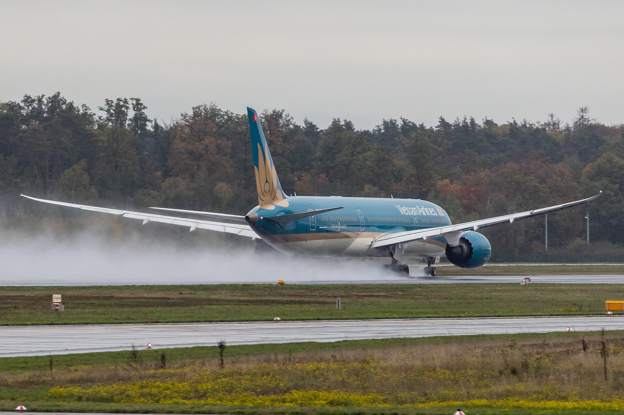 Frankfurt Airport: Vietnam Airlines (VN / HVN) |  Boeing 787-9 Dreamliner B789 | VN-A861 | MSN 35151