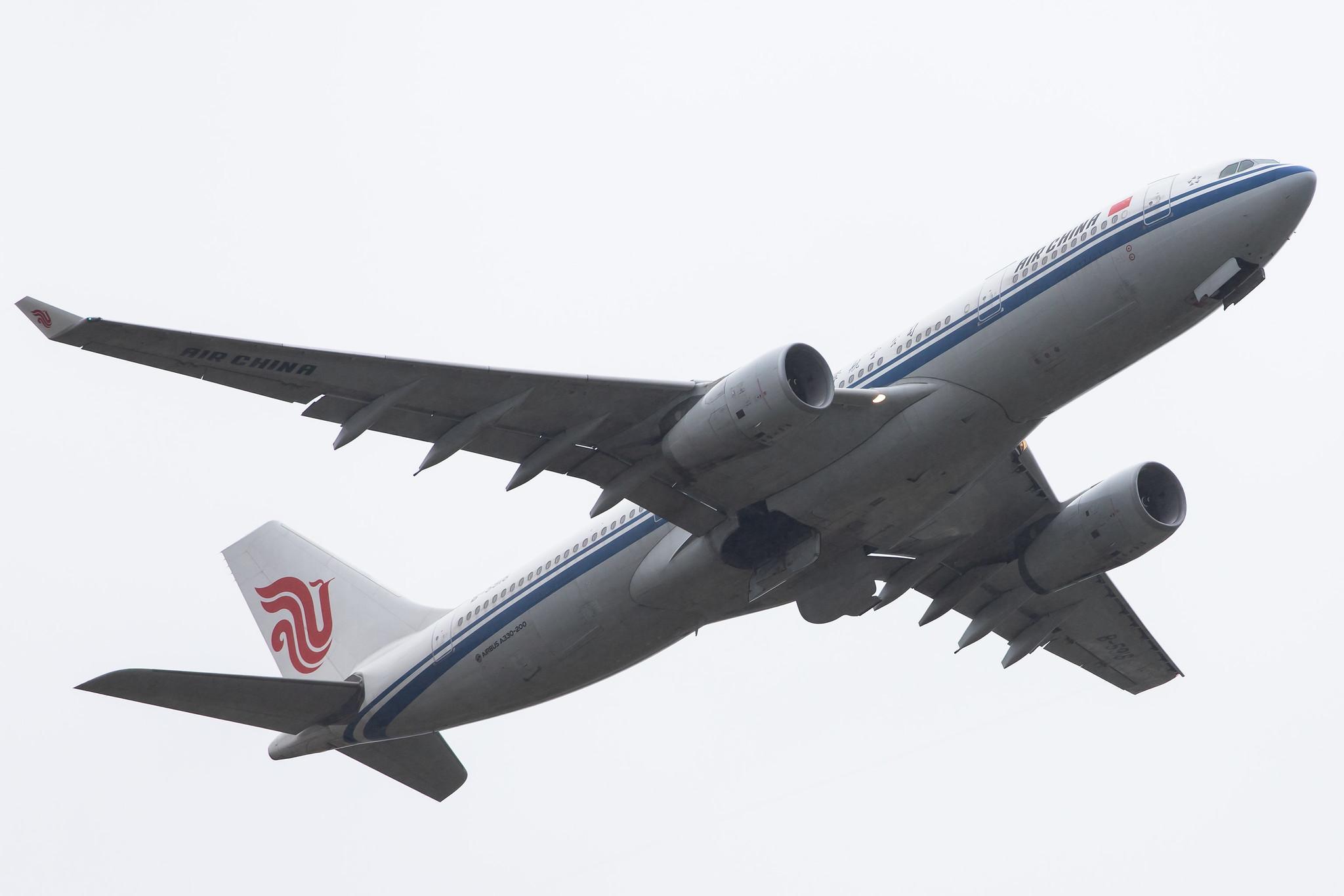 Frankfurt Airport: Air China (CA / CCA) |  Airbus A330-243 A332 | B-5918 | MSN 1396