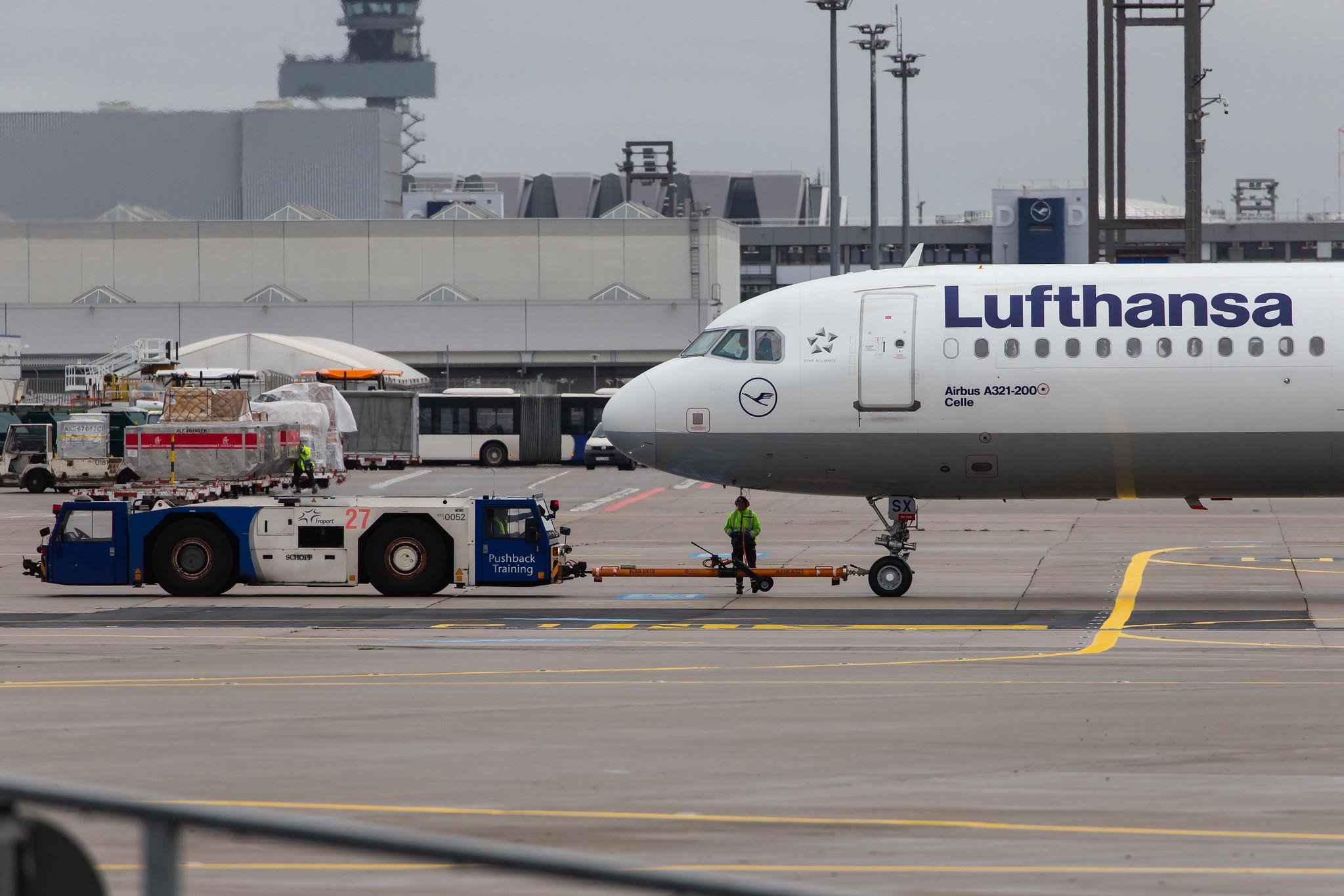 Frankfurt Airport: Lufthansa (LH / DLH) |  Airbus A321-231 A321 | D-AISX | MSN 4073