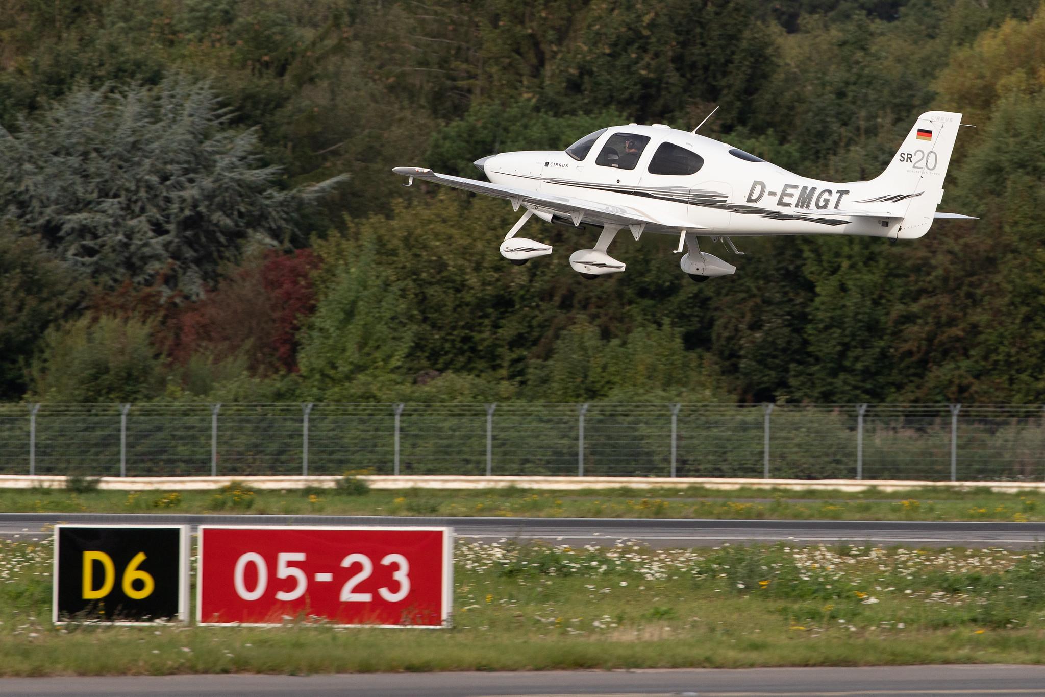 Hamburg Airport: Private Owner |  Cirrus SR20-G3 | D-EMGT | MSN 1951
