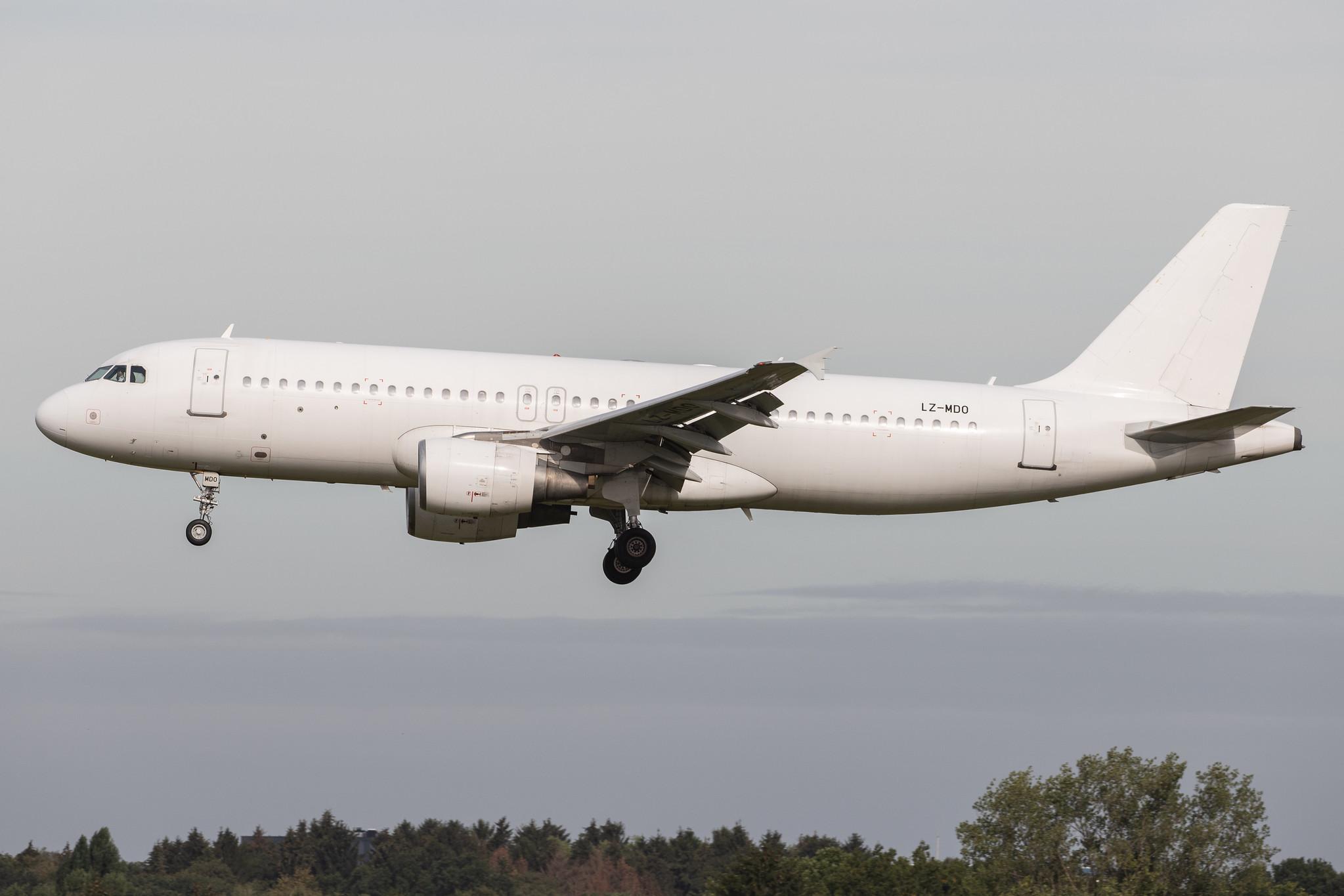 Hamburg Airport: Fly2Sky (/ VAW) |  Airbus A320-214 A320 | LZ-MDO | MSN 0879