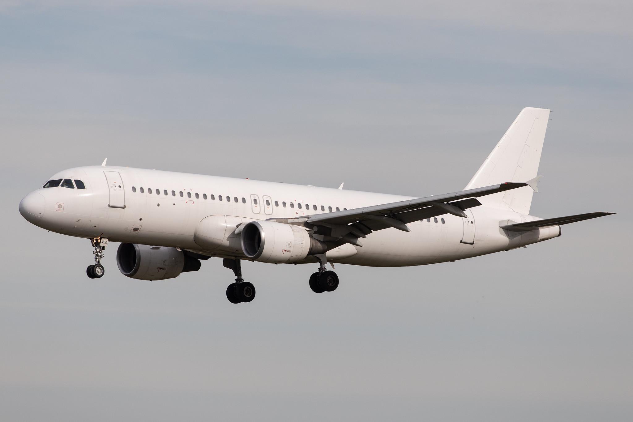 Hamburg Airport: Fly2Sky (/ VAW) |  Airbus A320-214 A320 | LZ-MDO | MSN 0879