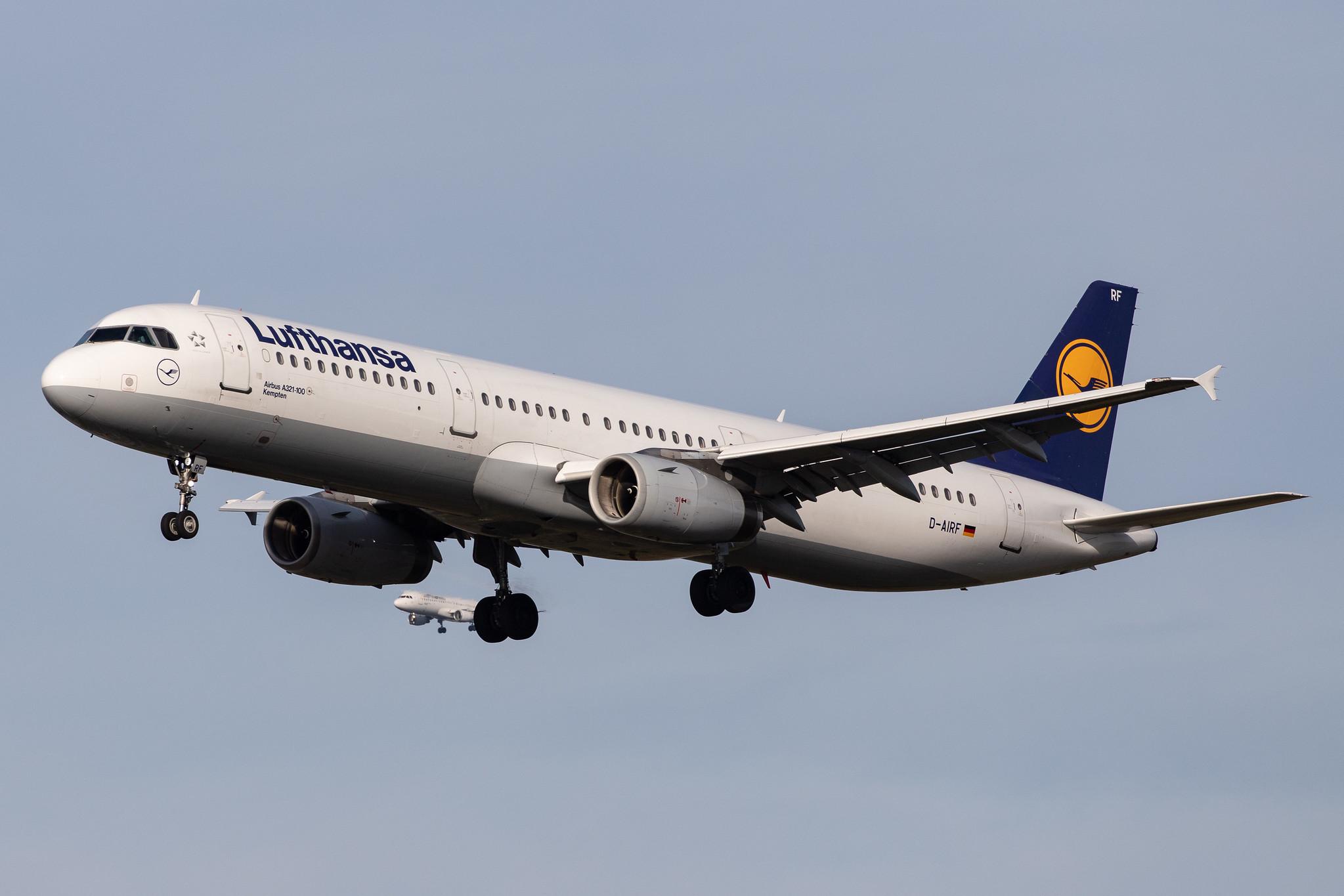 Frankfurt Airport: Lufthansa (LH / DLH) |  Airbus A321-131 A321 | D-AIRF | MSN 0493