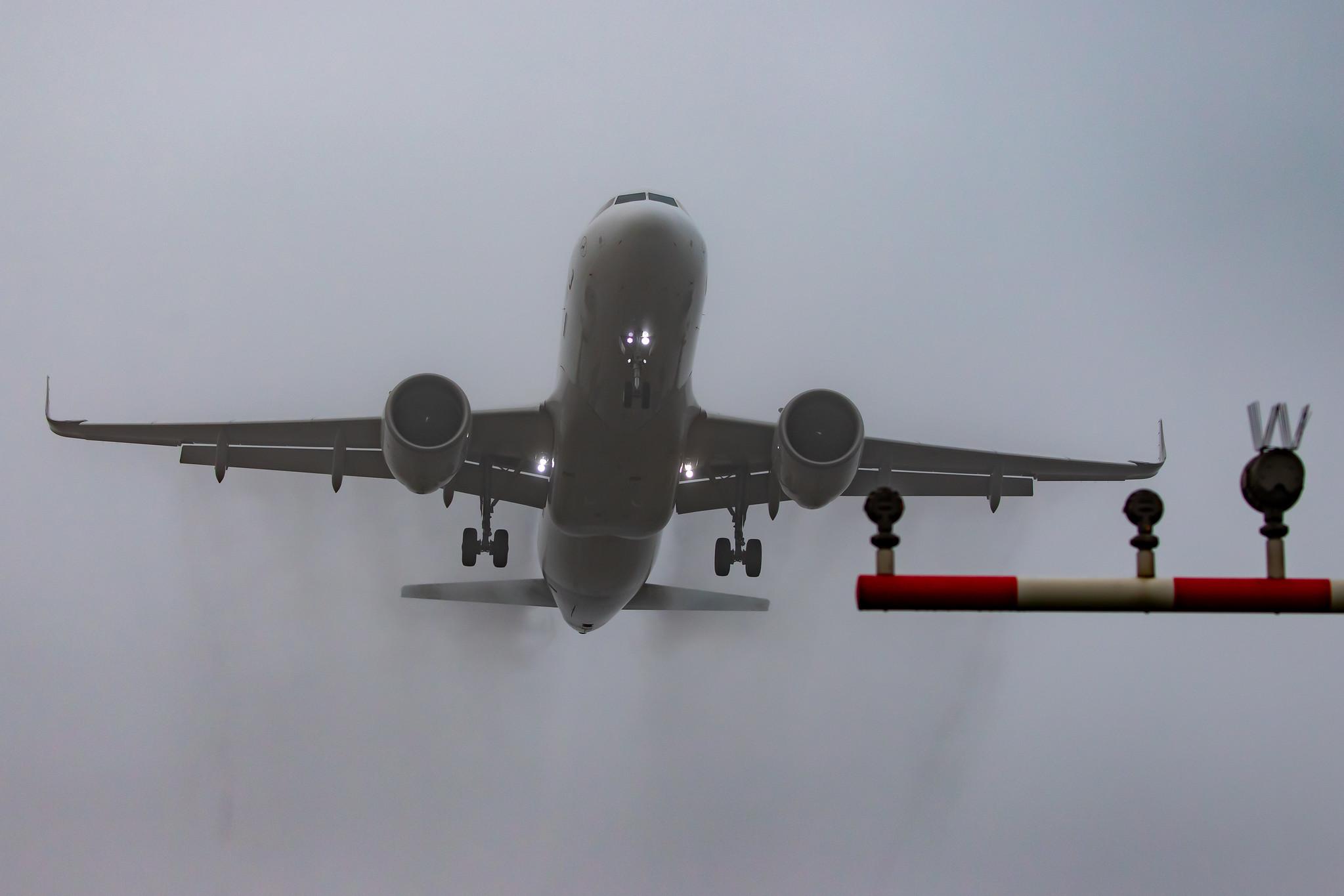 Frankfurt Airport: Lufthansa (LH / DLH) |  Airbus A321-271NX A21N | D-AIEC | MSN 8814