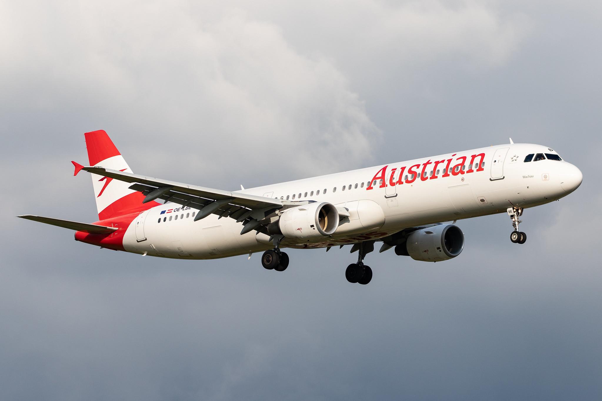 Hamburg Airport: Austrian Airlines (OS / AUA) |  Airbus A321-211 A321 | OE-LBE  | MSN 0935