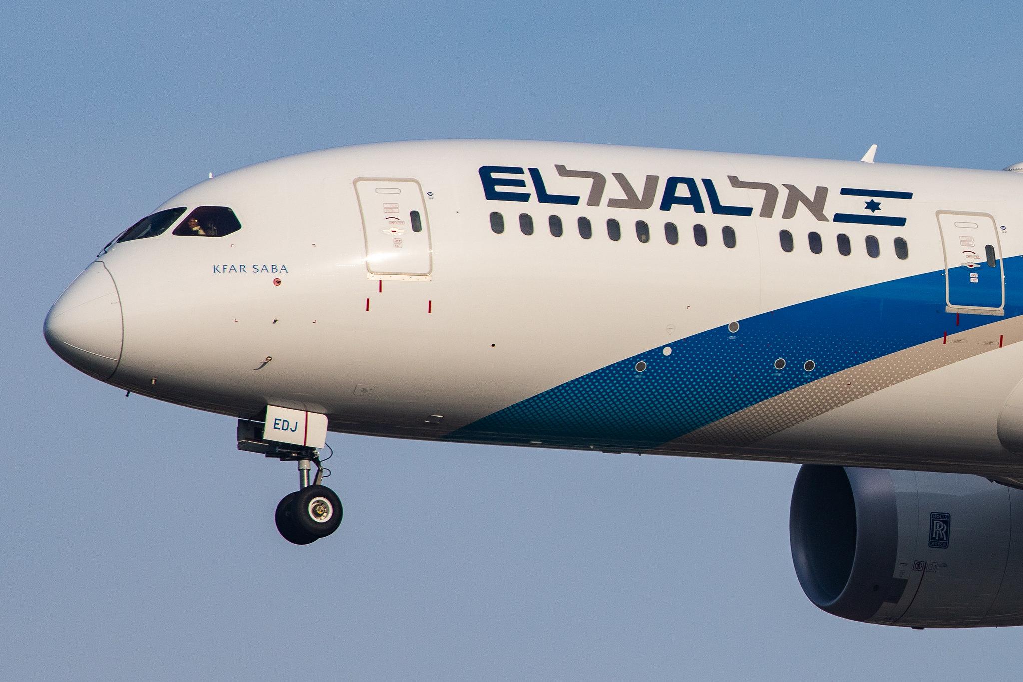 London Heathrow Airport: El Al Israel Airlines (LY / ELY) | Operator: El Al |  Boeing 787-9 Dreamliner B789 | 4X-EDJ | MSN 65086