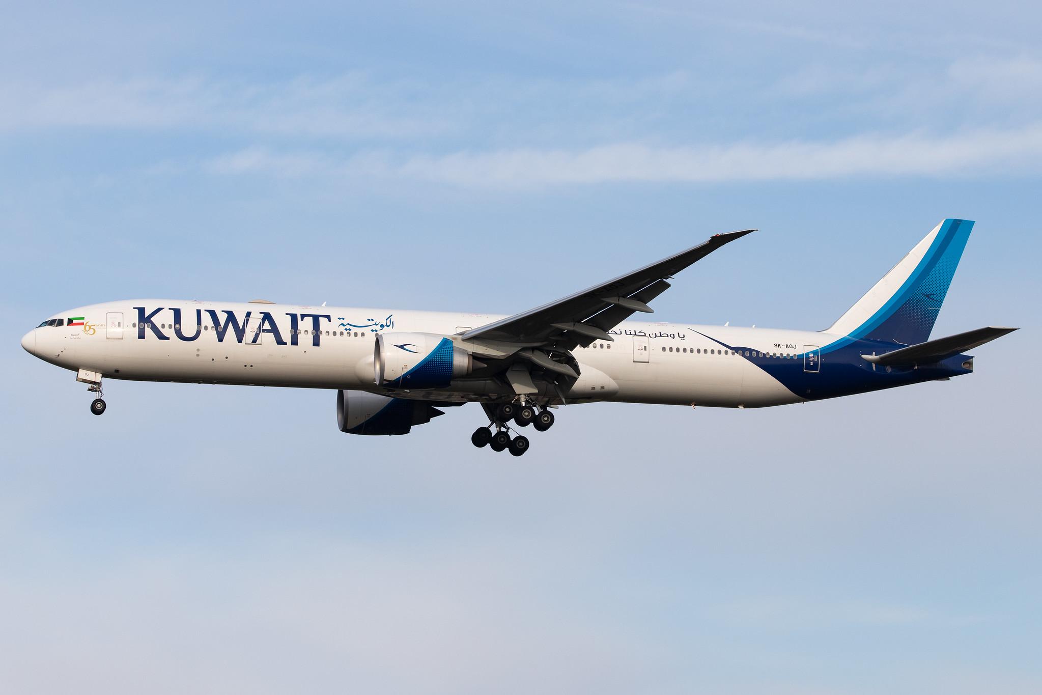 London Heathrow Airport: Kuwait Airways (KU / KAC) |  Boeing 777-369(ER) B77W | 9K-AOJ | MSN 62567