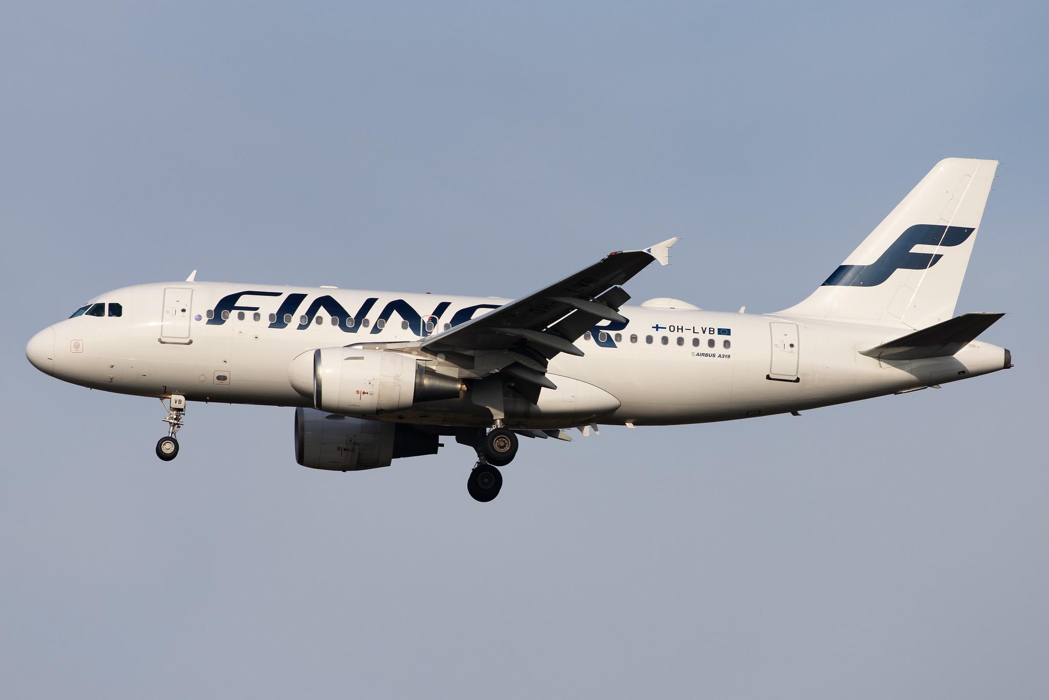 London Heathrow Airport: Finnair (AY / FIN) |  Airbus A319-112 A319 | OH-LVB | MSN 1107