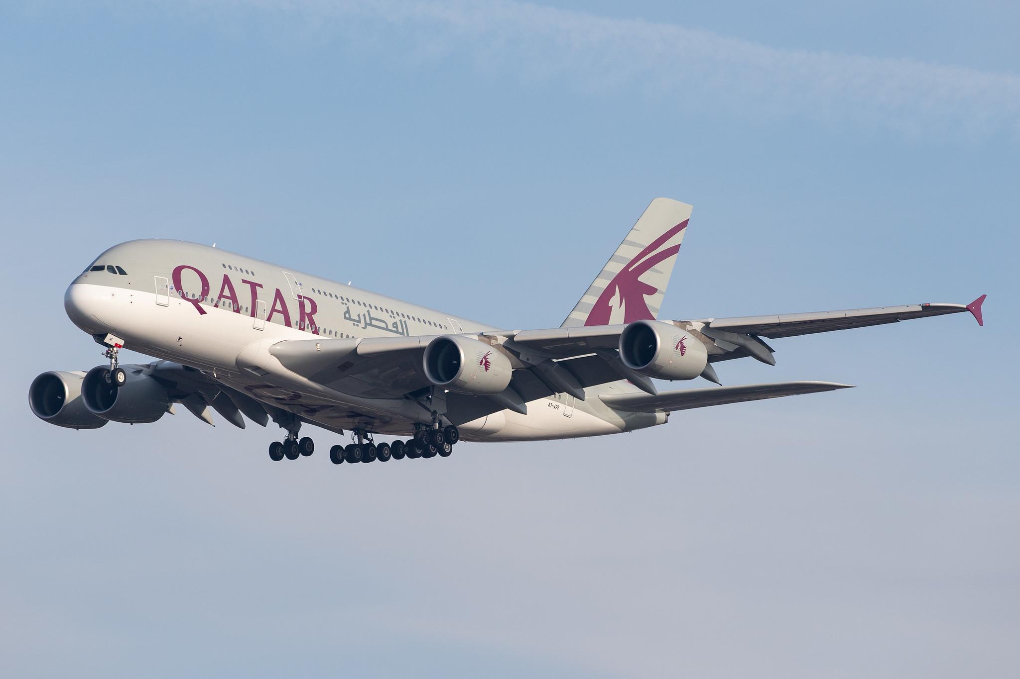 London Heathrow Airport: Qatar Airways (QR / QTR) |  Airbus A380-861 A388 | A7-APF | MSN 189