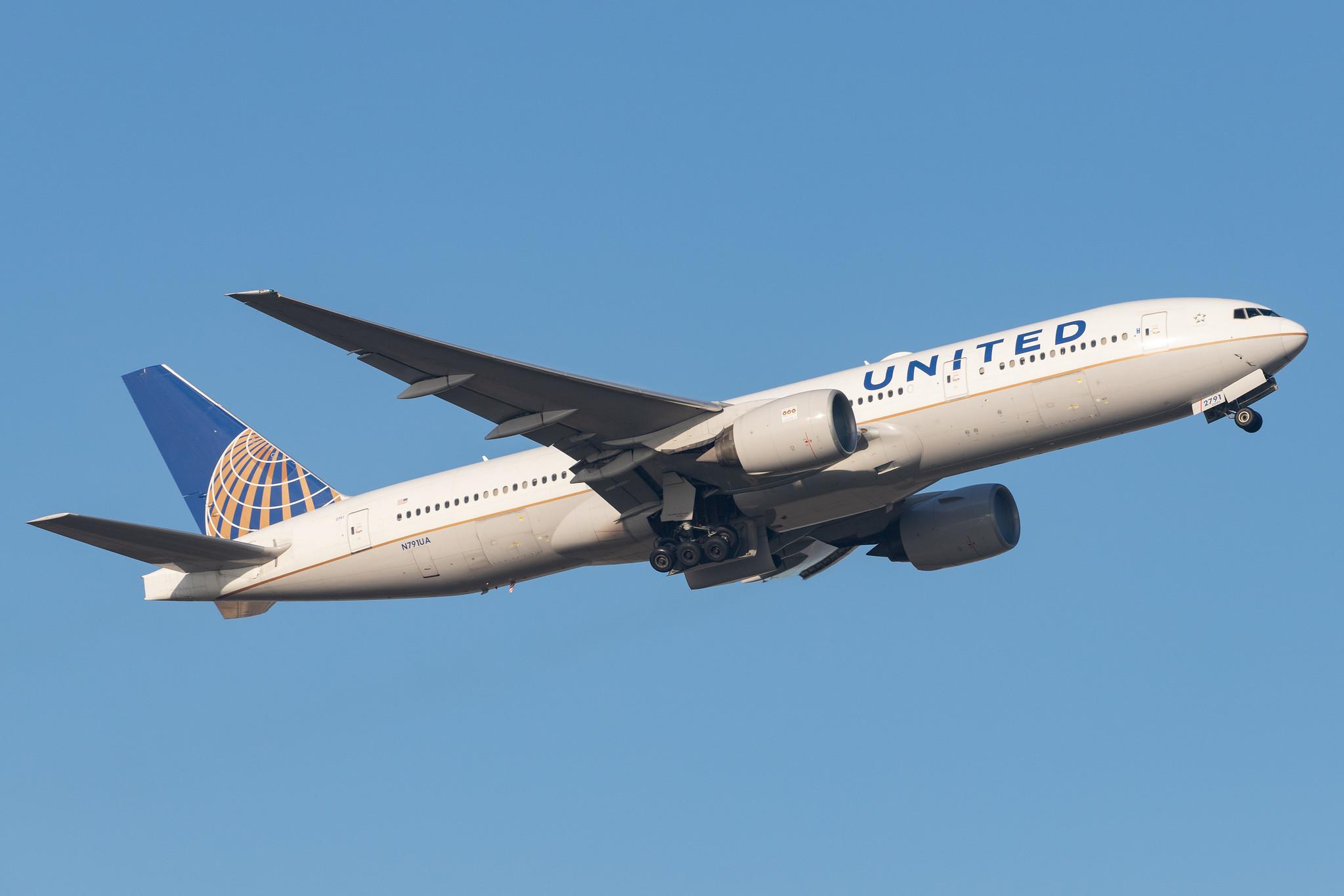 London Heathrow Airport: United Airlines (UA / UAL) |  Boeing 777-222(ER) B772 | N791UA | MSN 26933