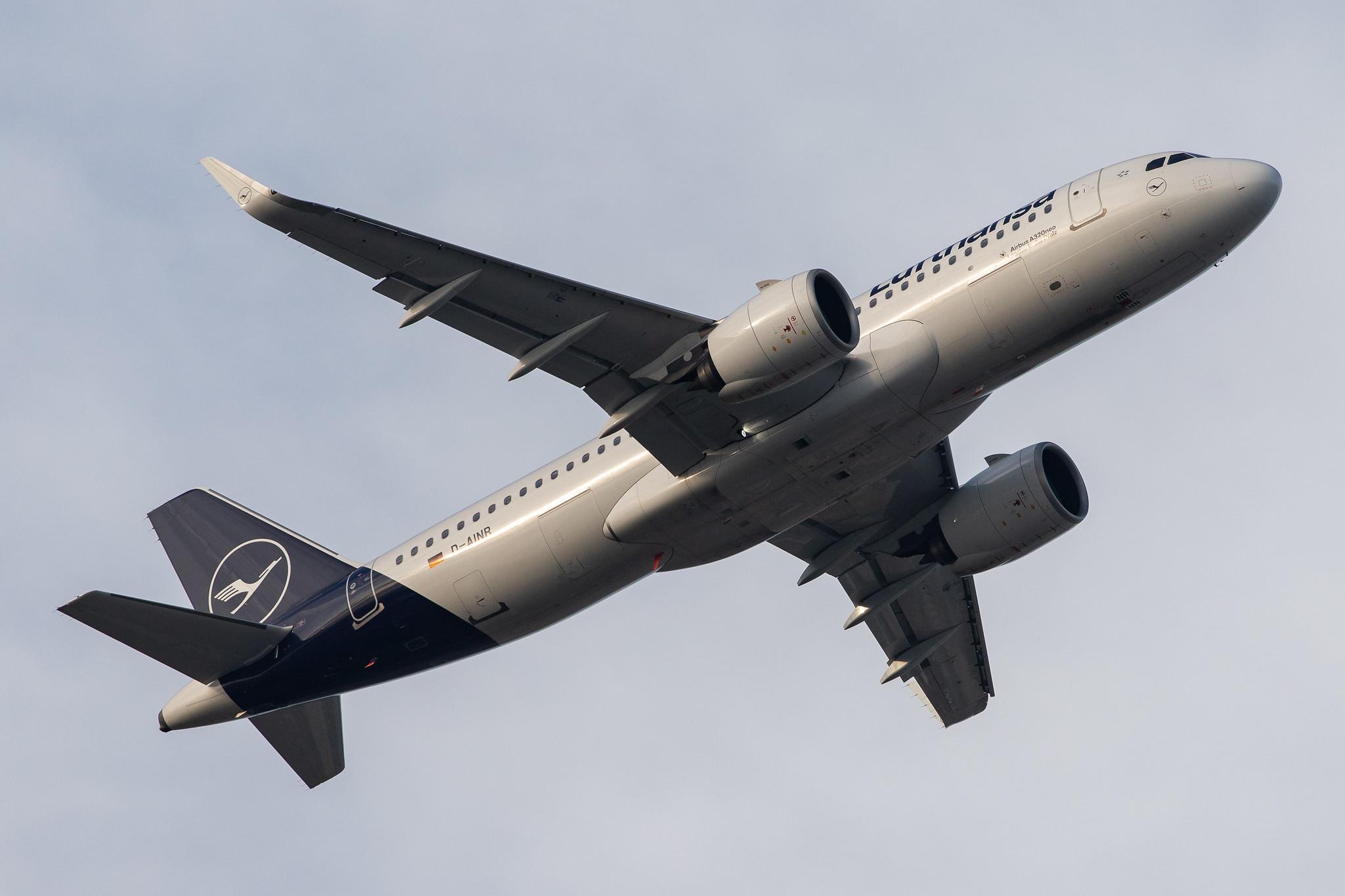 London Heathrow Airport: Lufthansa (LH / DLH) |  Airbus A320-271N A20N | D-AINR | MSN 8725