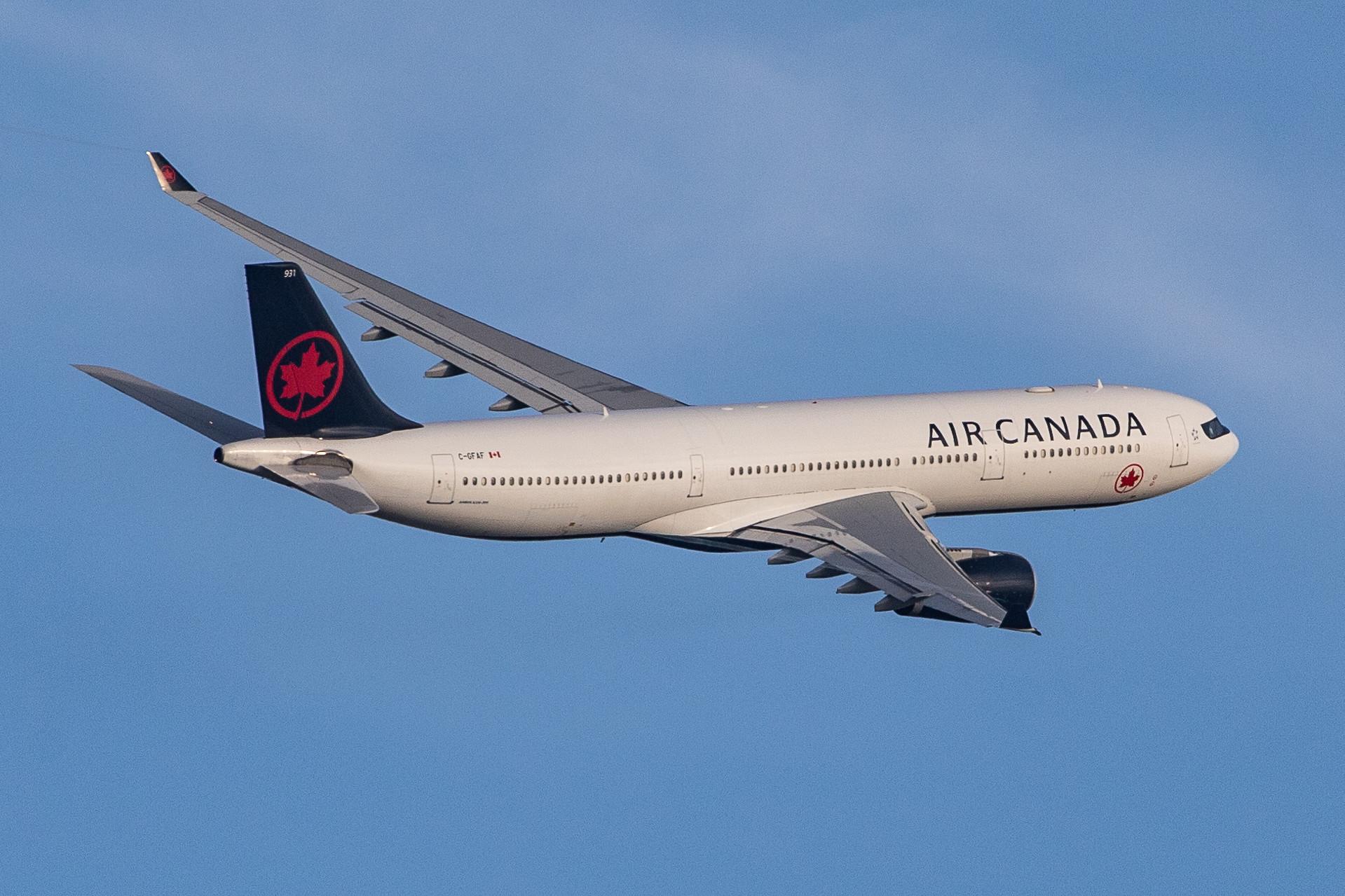 London Heathrow Airport: Air Canada (AC / ACA) |  Airbus A330-343 A333 | C-GFAF | MSN 0277