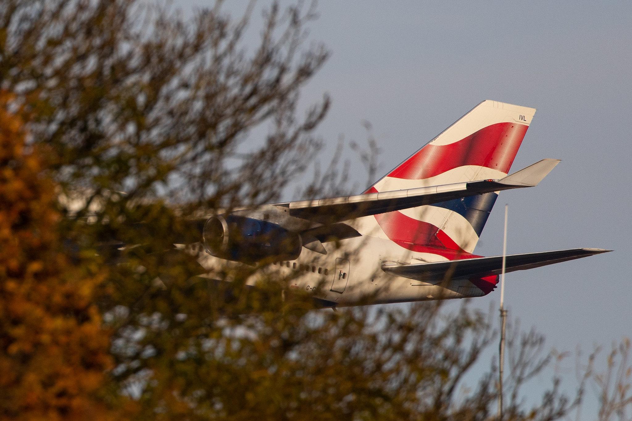London Heathrow Airport: British Airways (BA / BAW) |  Livery: Oneworld livery |  Boeing 747-436 B744 | G-CIVL | MSN 27478