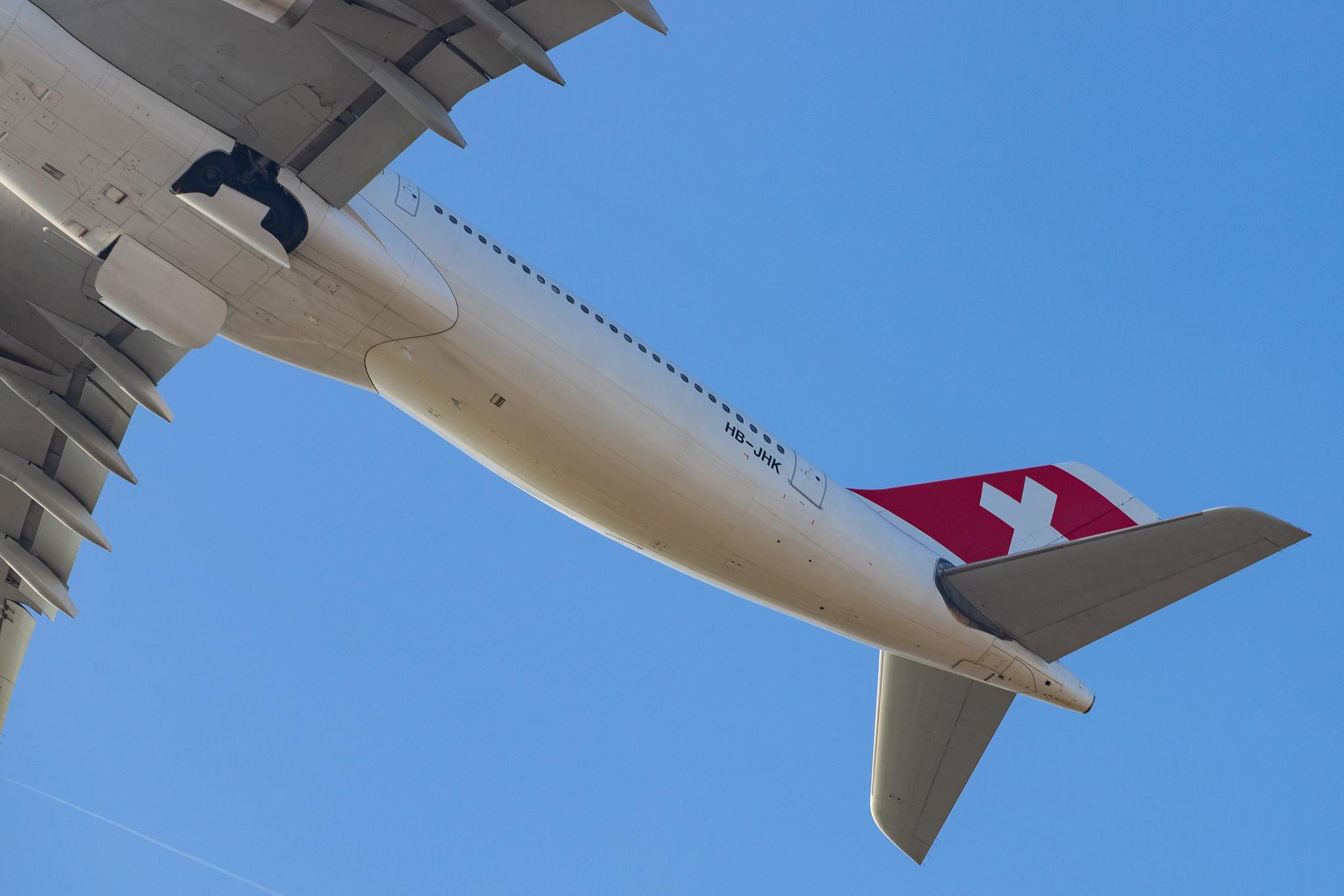 Flughafen Zürich: Swiss (LX / SWR) |  Airbus A330-343 A333 | HB-JHK | MSN 1276