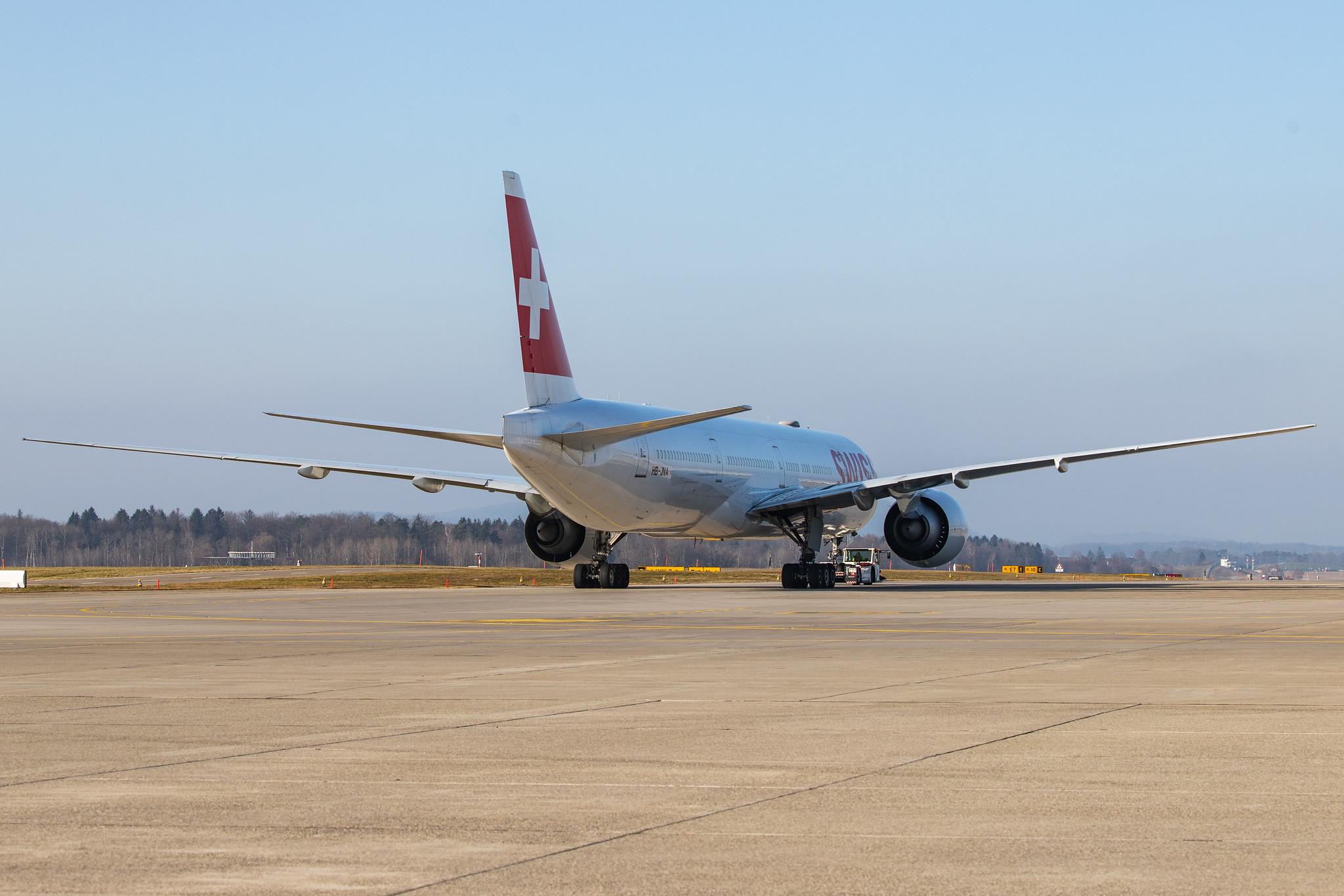 Flughafen Zürich: Swiss (LX / SWR) |  Boeing 777-3DE(ER) B77W | HB-JNA | MSN 44582
