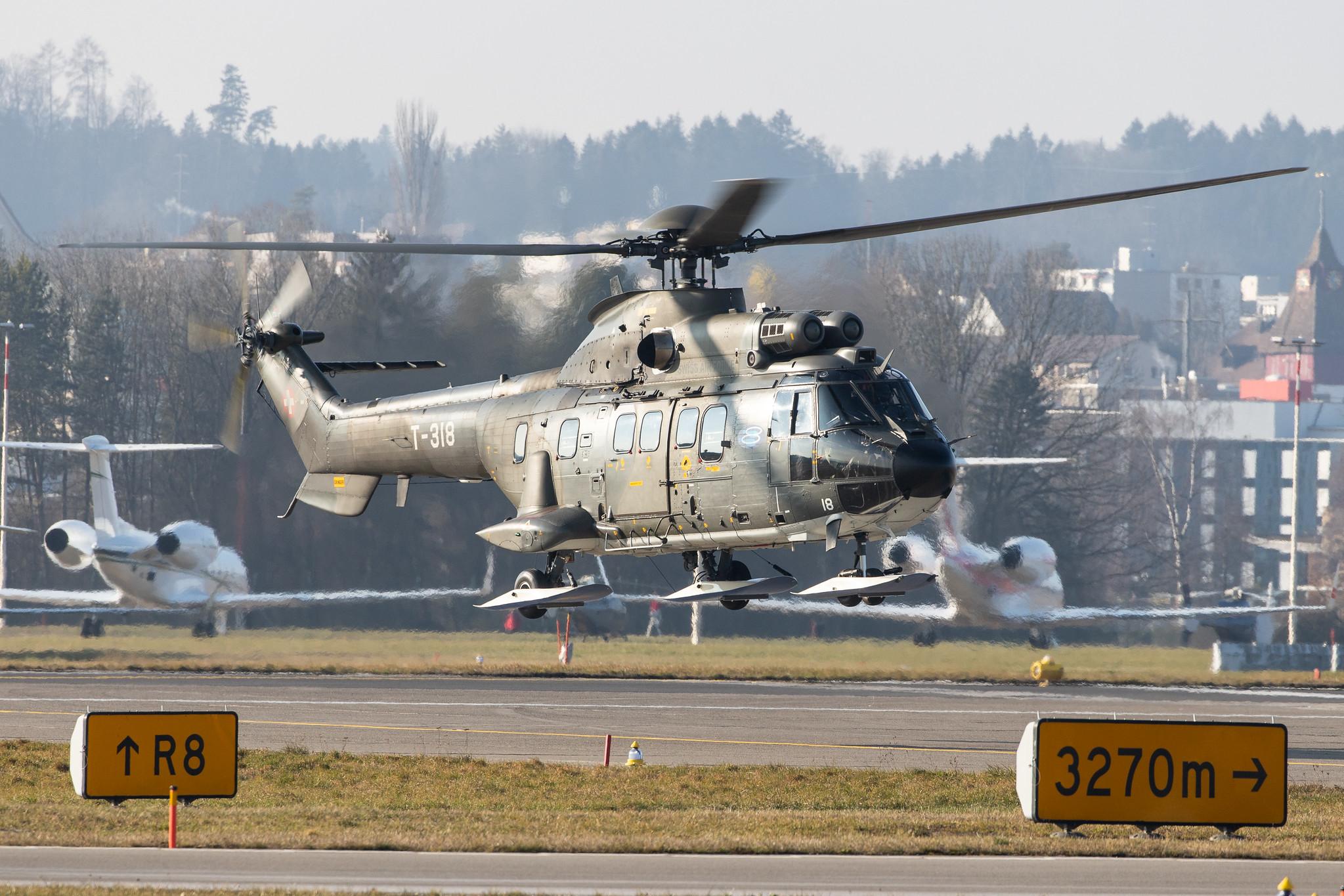 Flughafen Zürich: Swiss Air Force |  Eurocopter AS-532UL Cougar AS32 | T-318 | MSN 2340