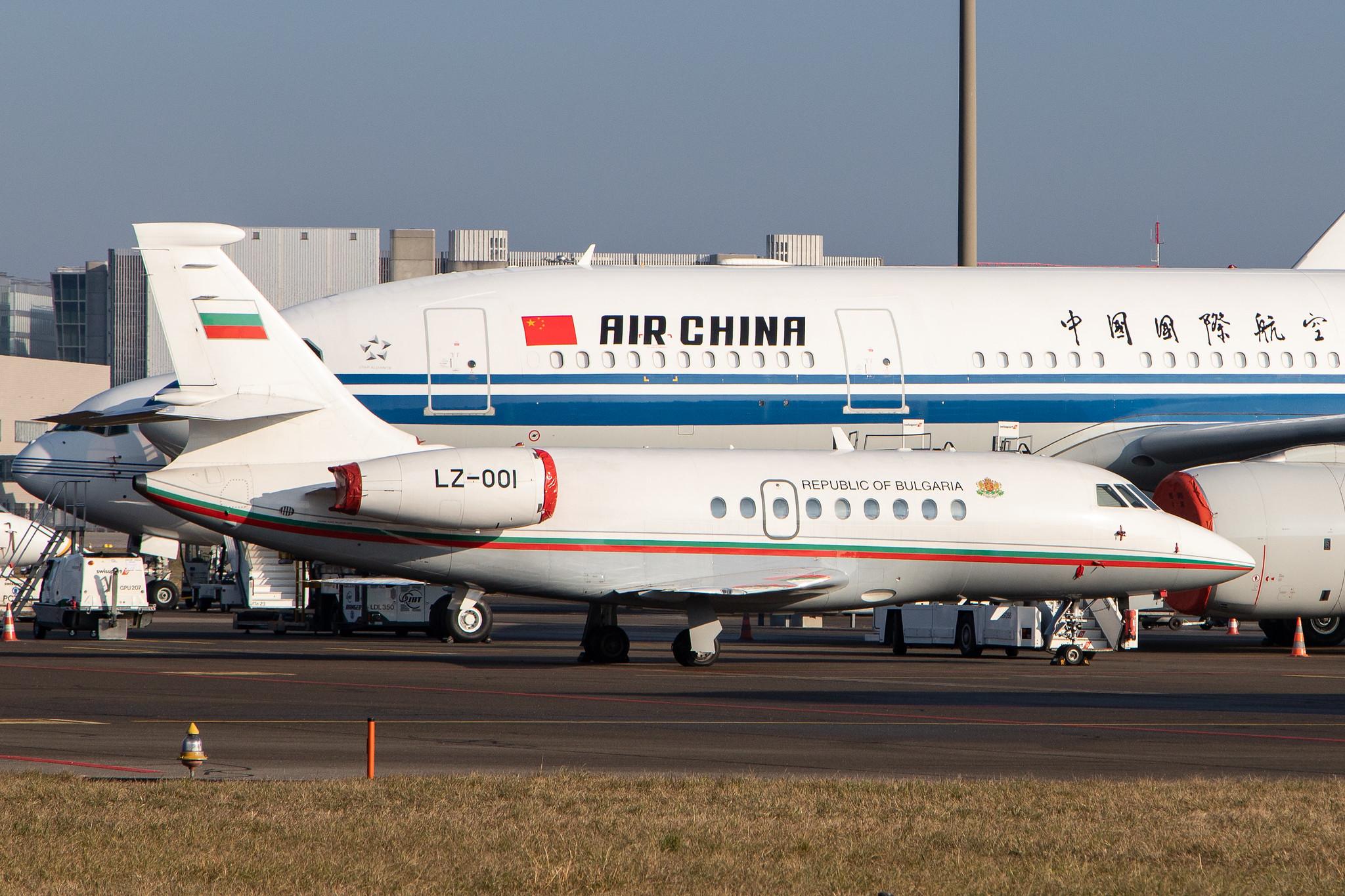 Flughafen Zürich: Bulgarian Government |  Dassault Falcon 2000 F2TH | LZ-OOI | MSN 123