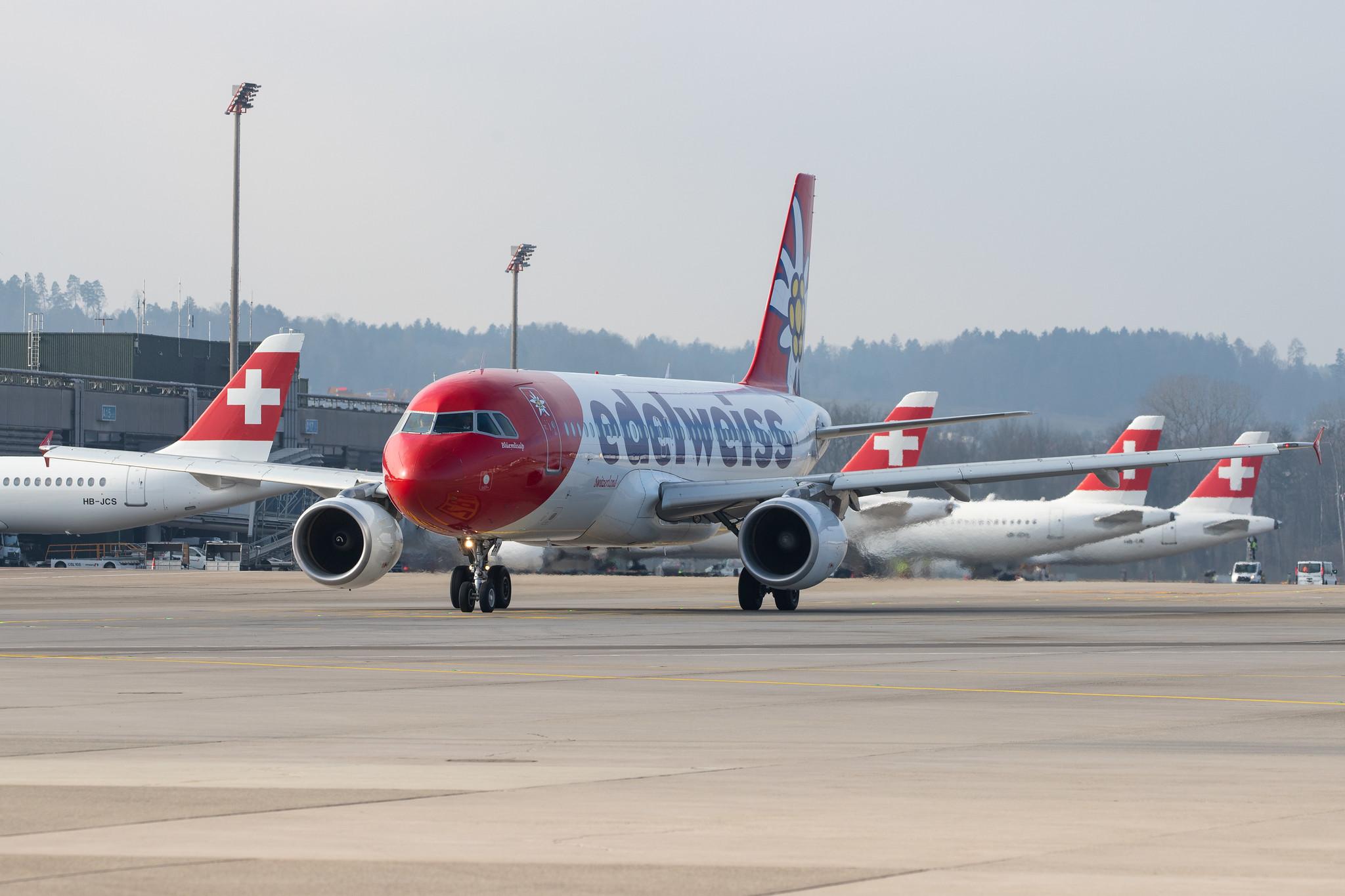 Flughafen Zürich: Edelweiss Air (WK / EDW) |  Airbus A320-214 A320 | HB-IHY | MSN 0947