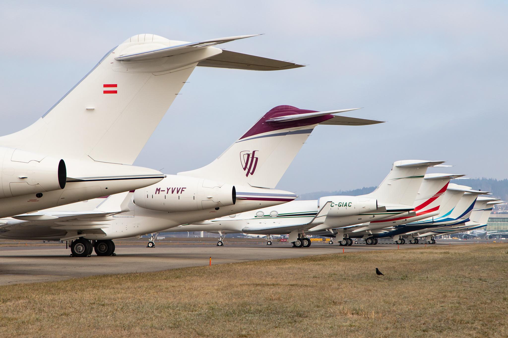 Flughafen Zürich: Vorfeld/Apron |