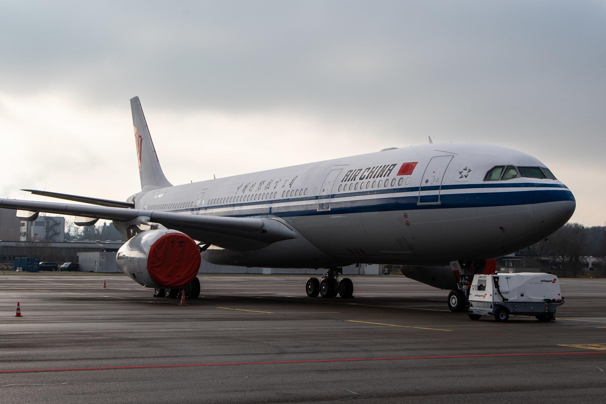 Flughafen Zürich: Air China (CA / CCA) |  Airbus A330-243 A332 | B-6130 | MSN 0930