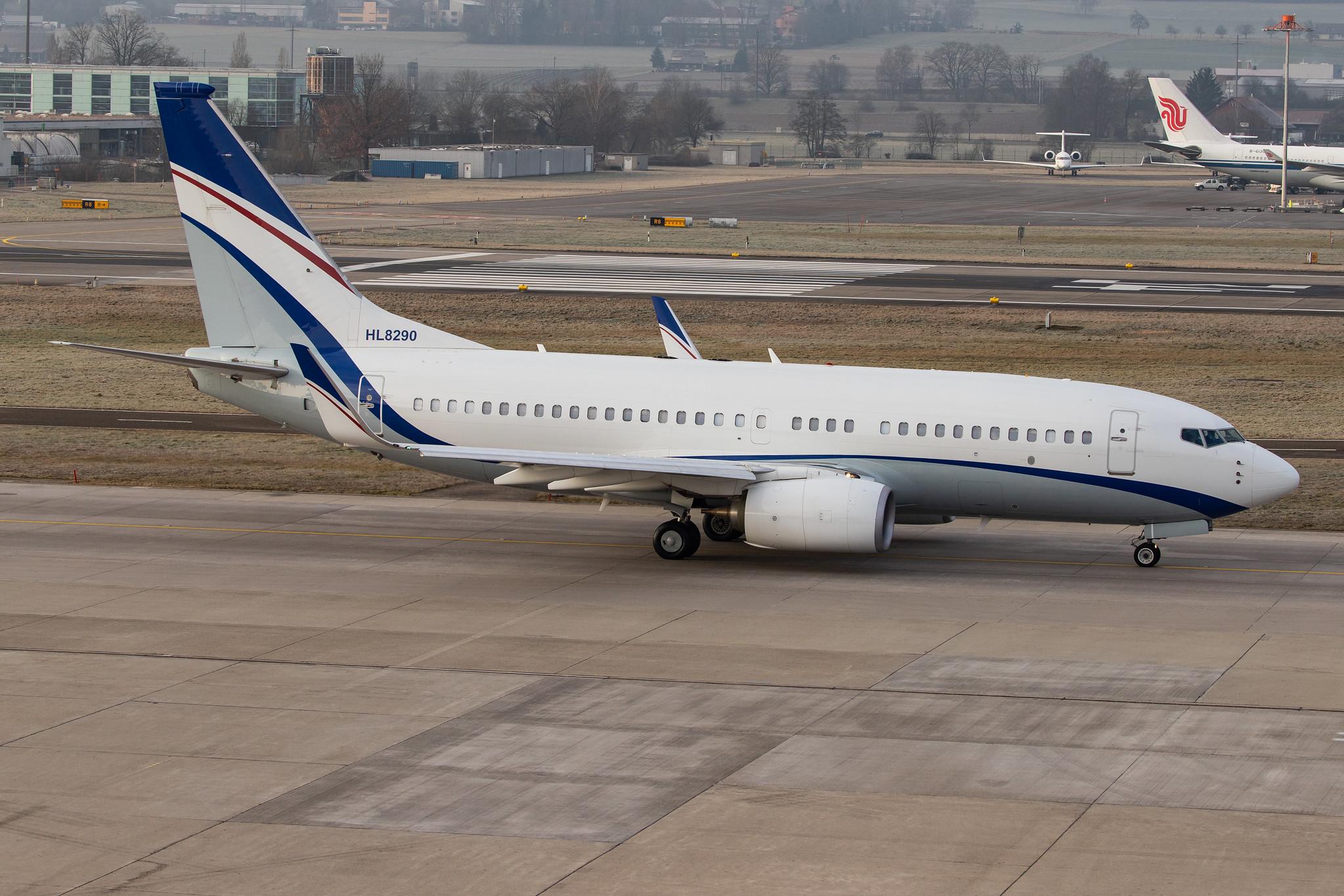 Flughafen Zürich: HyundiaMotor Co.  |  Boeing 737-7GE(BBJ) B737 | HL8290 | MSN 41375