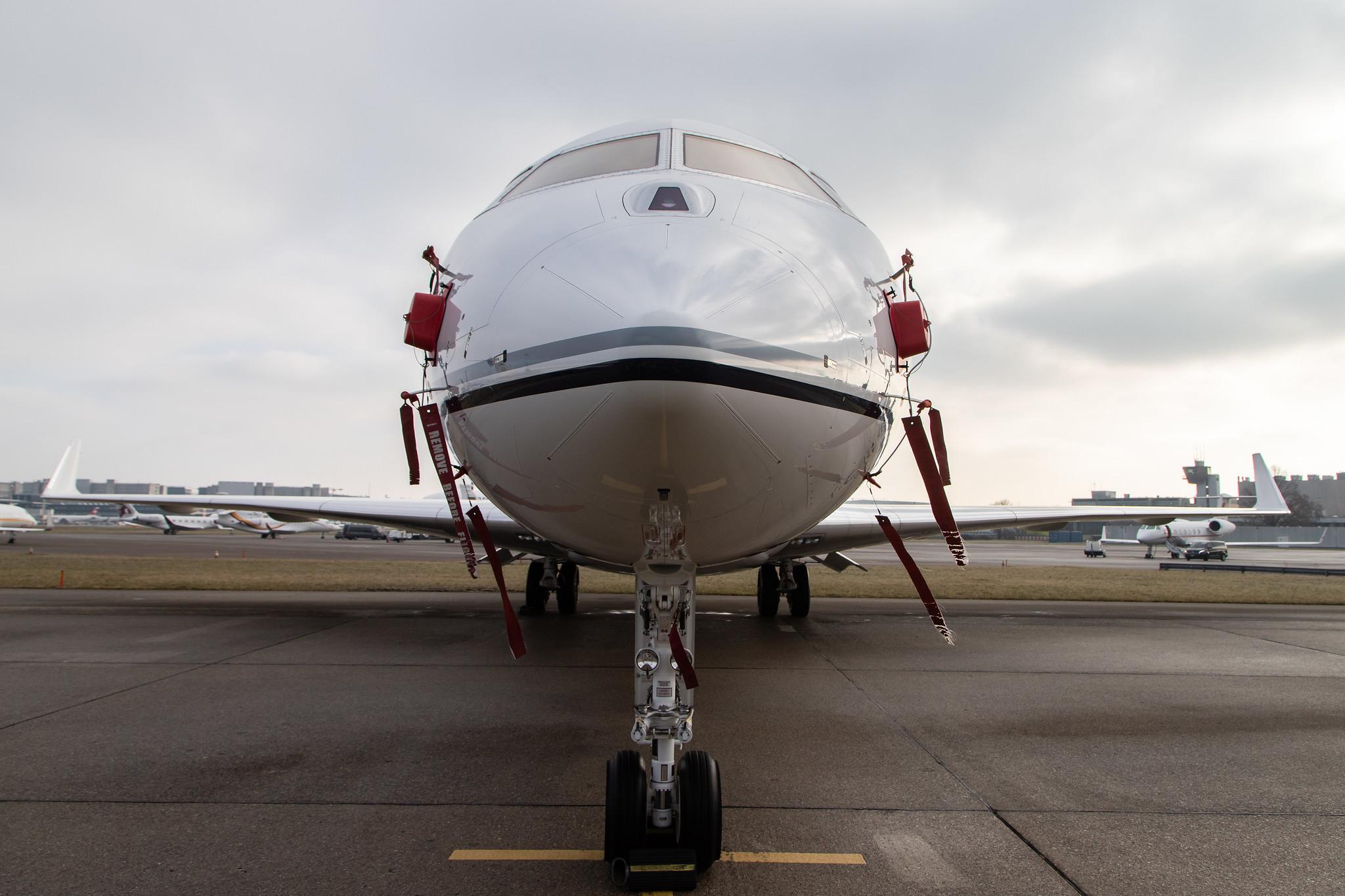 Flughafen Zürich: Global Jet Austria |  Bombardier Global 6000 GLEX | OE-LMA | MSN 9792