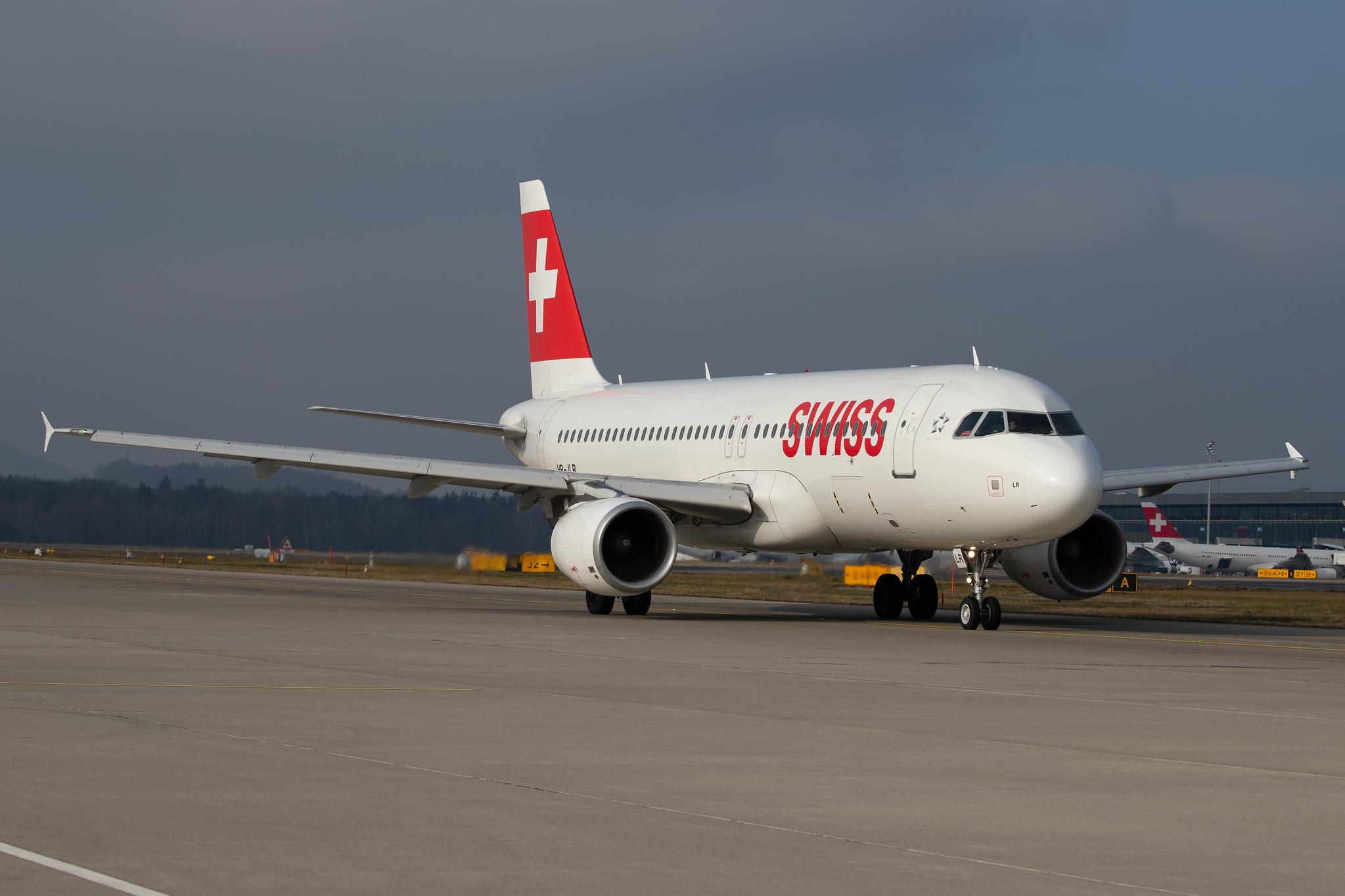 Flughafen Zürich: Swiss (LX / SWR) |  Airbus A320-214 A320 | HB-JLR | MSN 5037