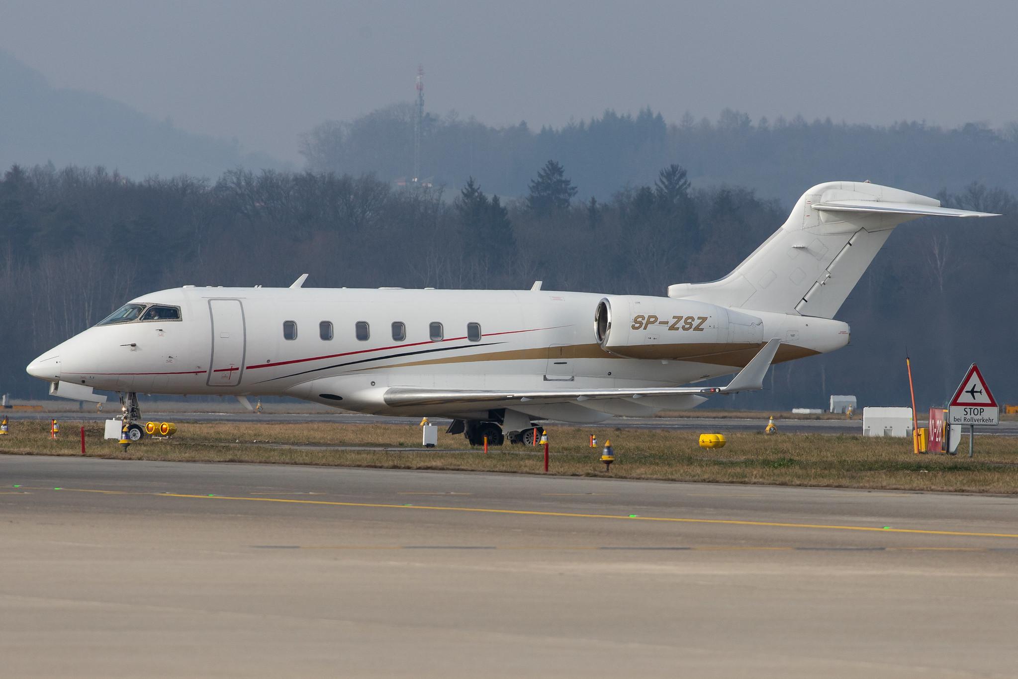 Flughafen Zürich: Jet Story |  Bombardier Challenger 300 CL30 | SP-ZSZ | MSN 20044